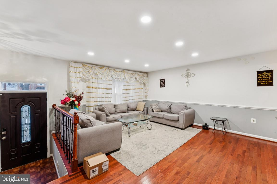 14430 BAKERSFIELD COURT