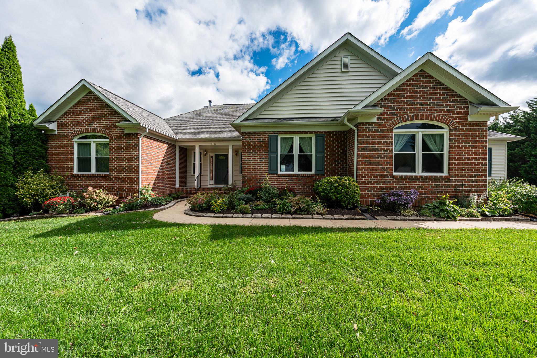 6562 JASANA COURT