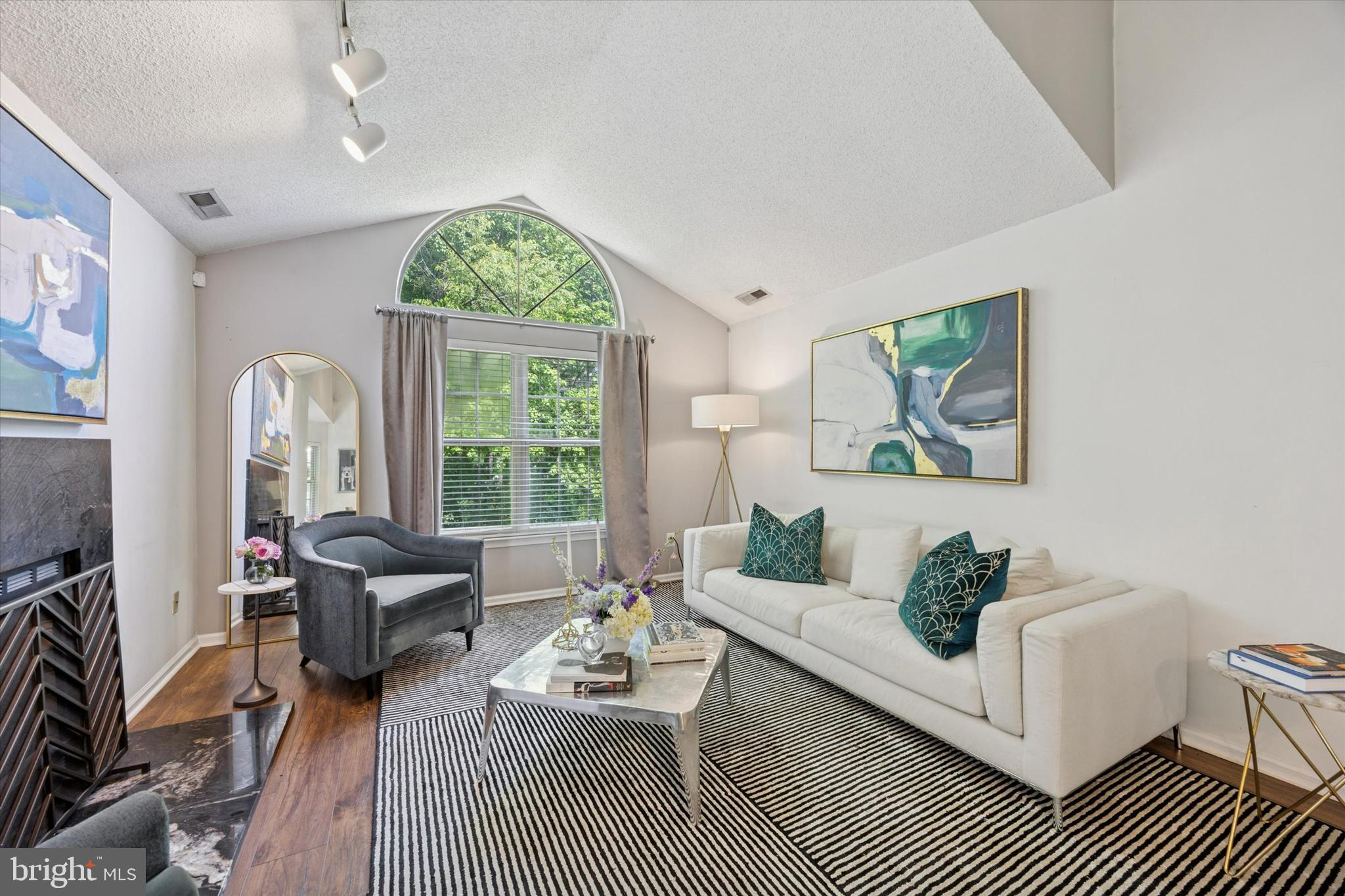 3508 WALTHAM COURT