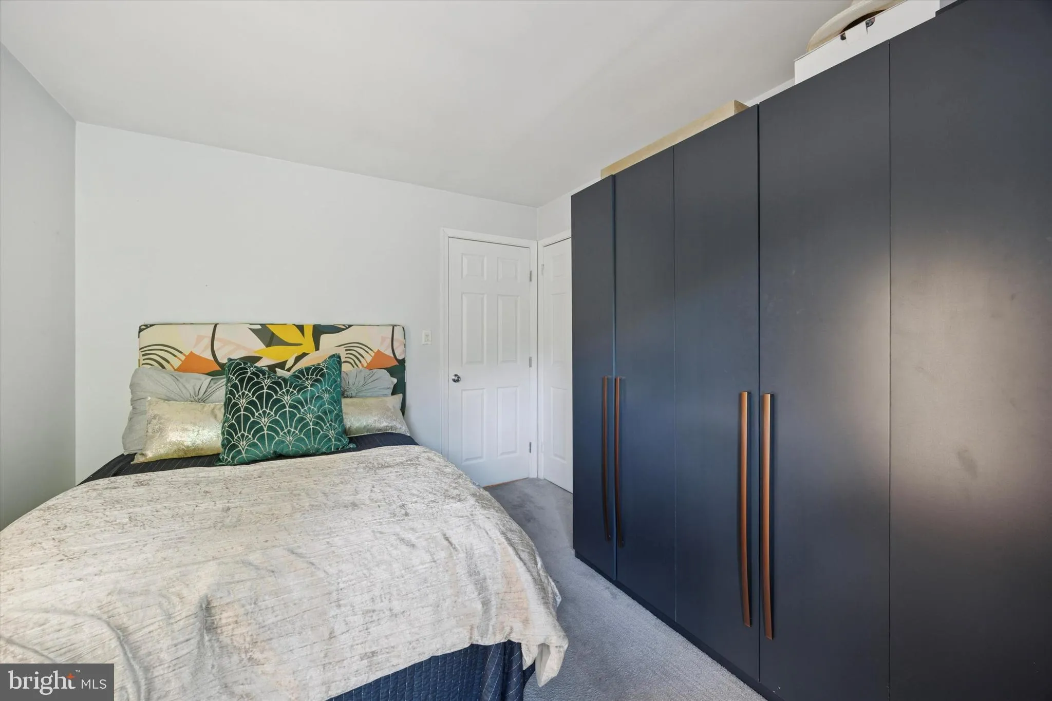 Yardley, Pennsylvania 19067, United States, 2 Bedrooms Bedrooms, ,2 BathroomsBathrooms,Residential,Contingent,150370