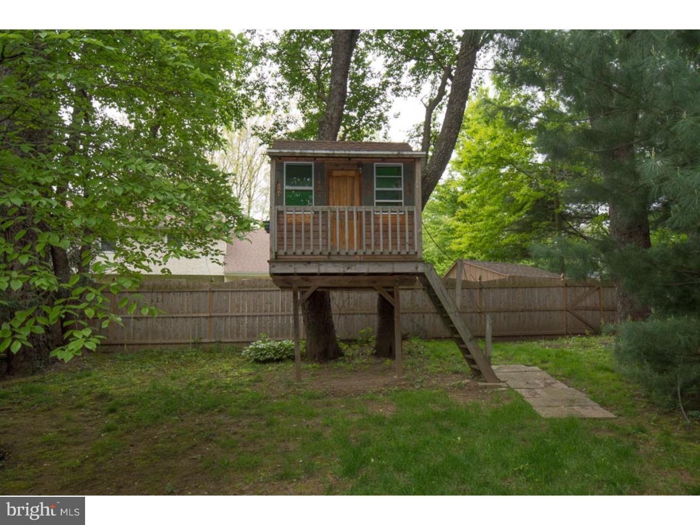PAWLING WOODS - Residential