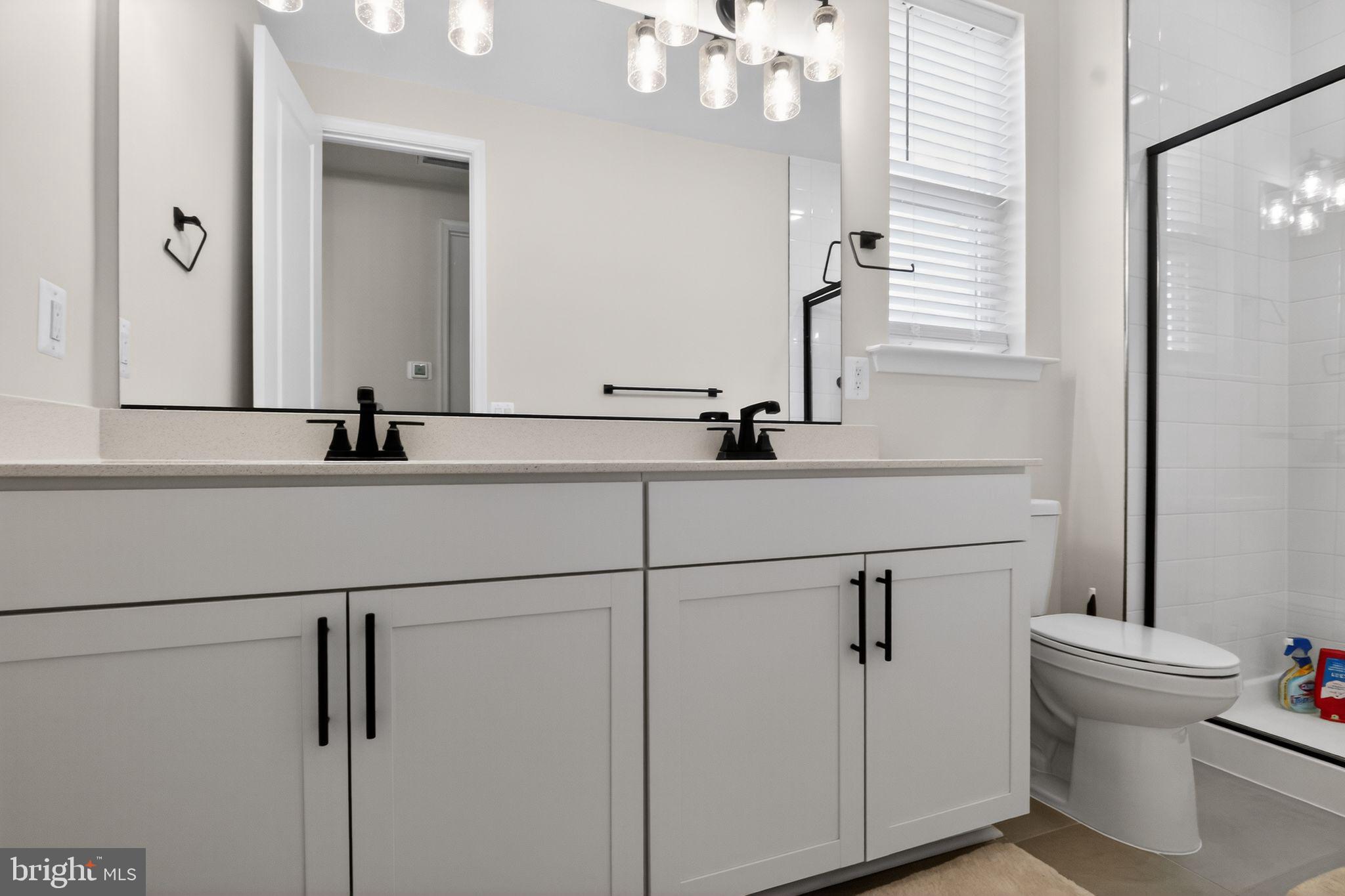 ROUND HILL MEADOWS - Residential