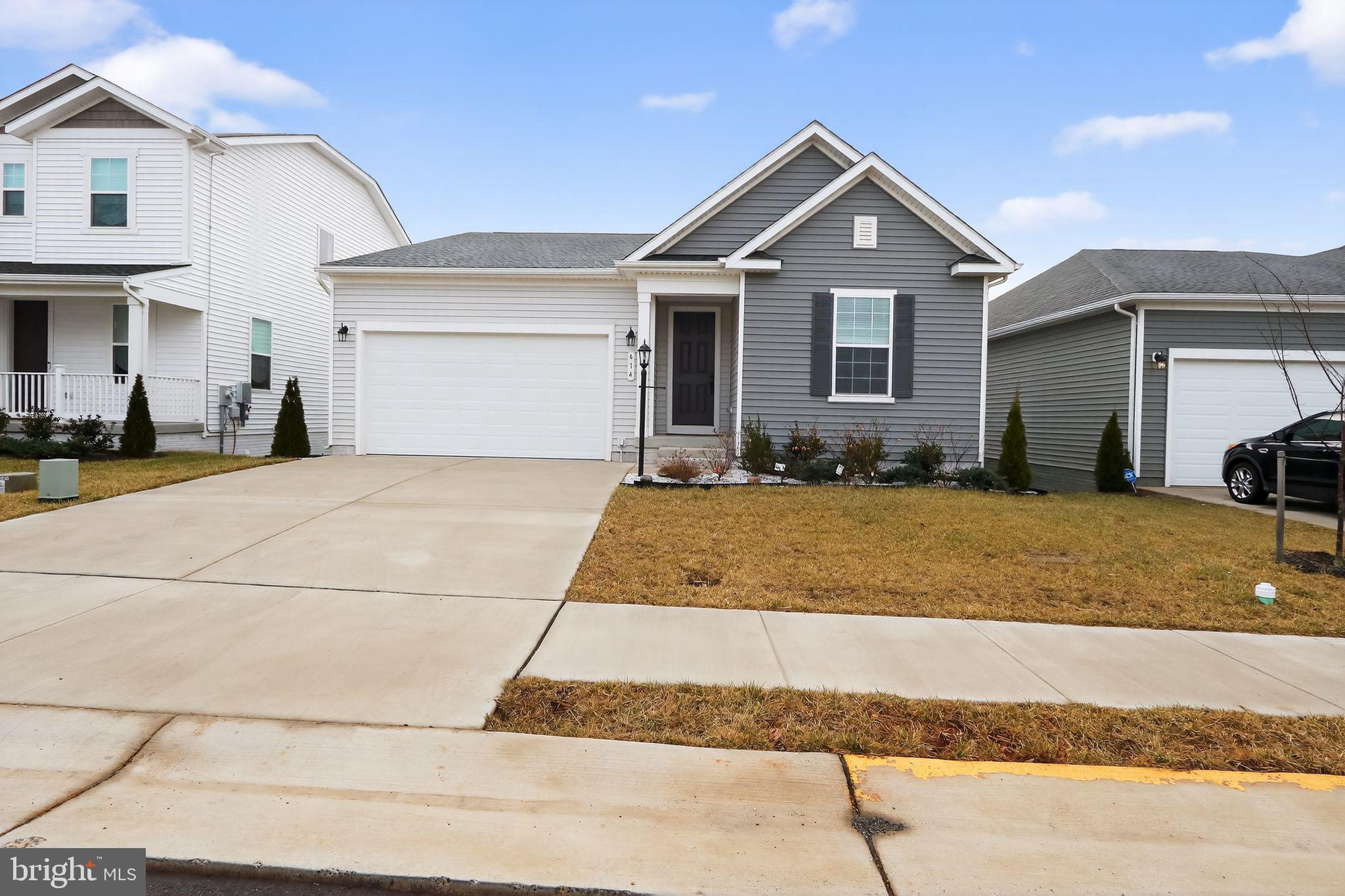 ROUND HILL MEADOWS - Residential