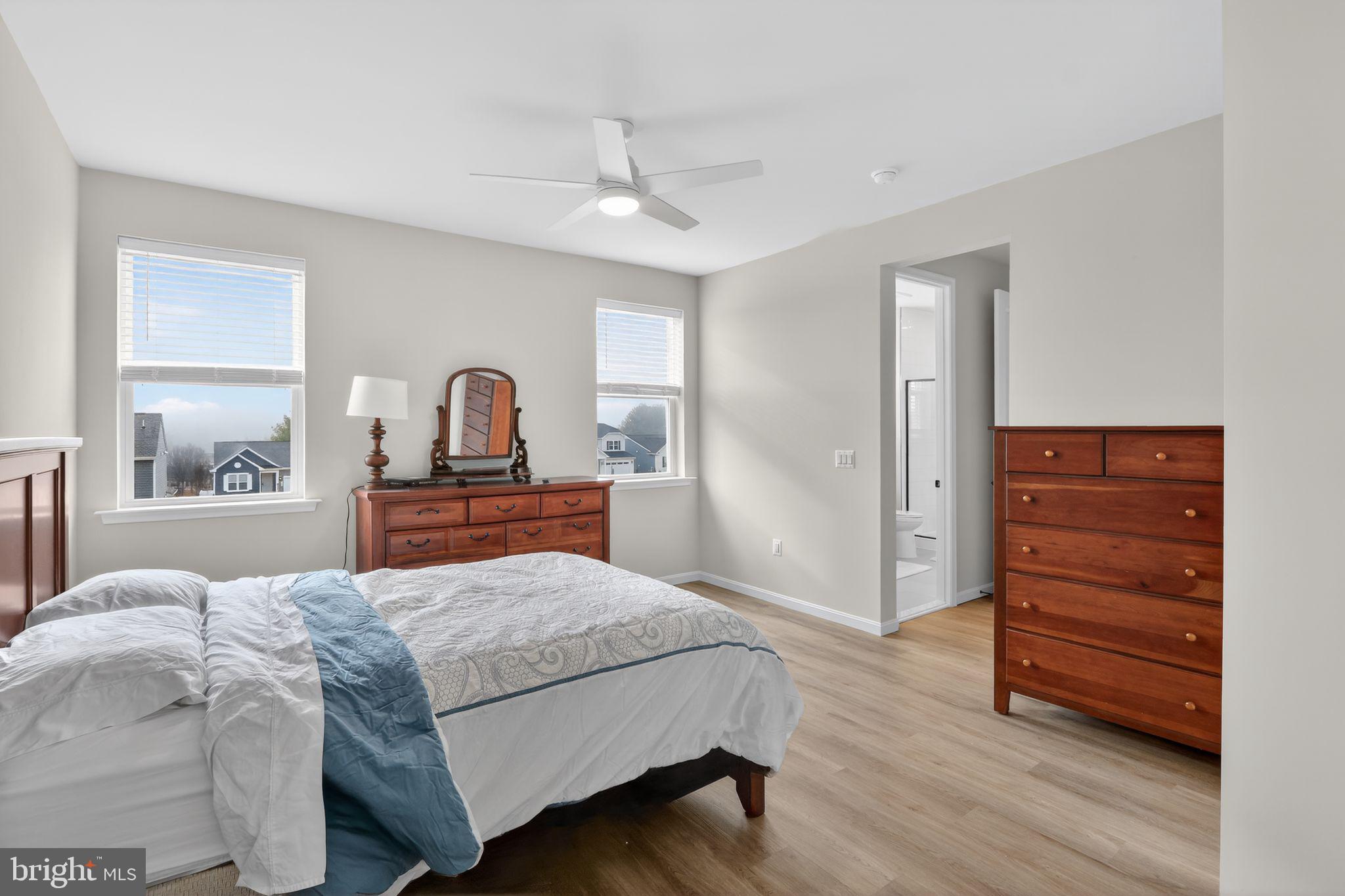 ROUND HILL MEADOWS - Residential