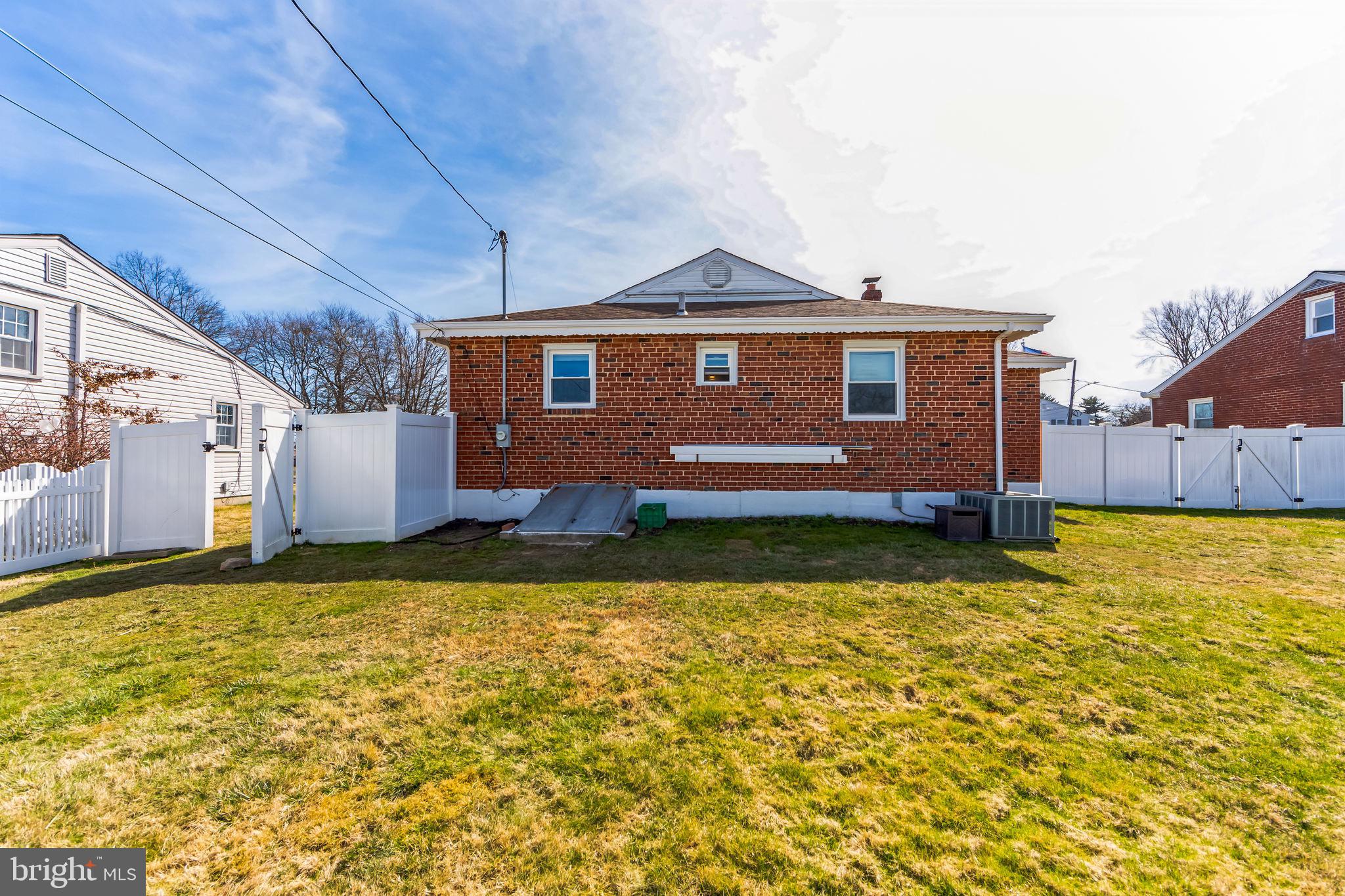 MILMONT PARK - Residential