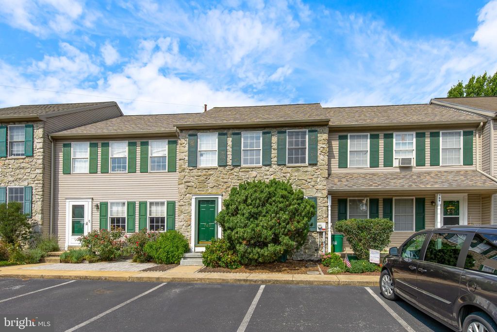 Photo of 767 Knoll Drive, Mount Joy, PA 17552 (MLS # PALA2054954)