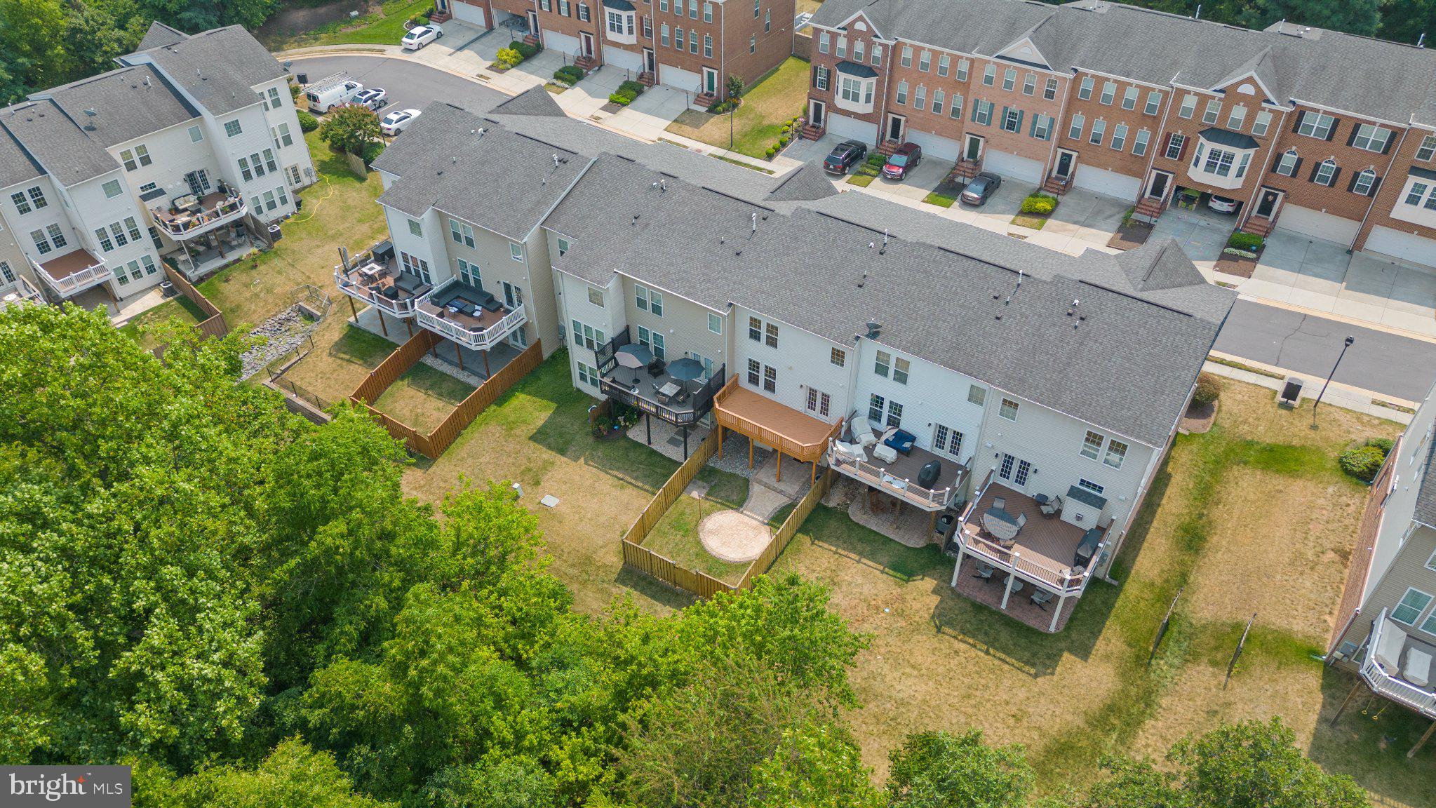 330 CALDWELL TERRACE SE