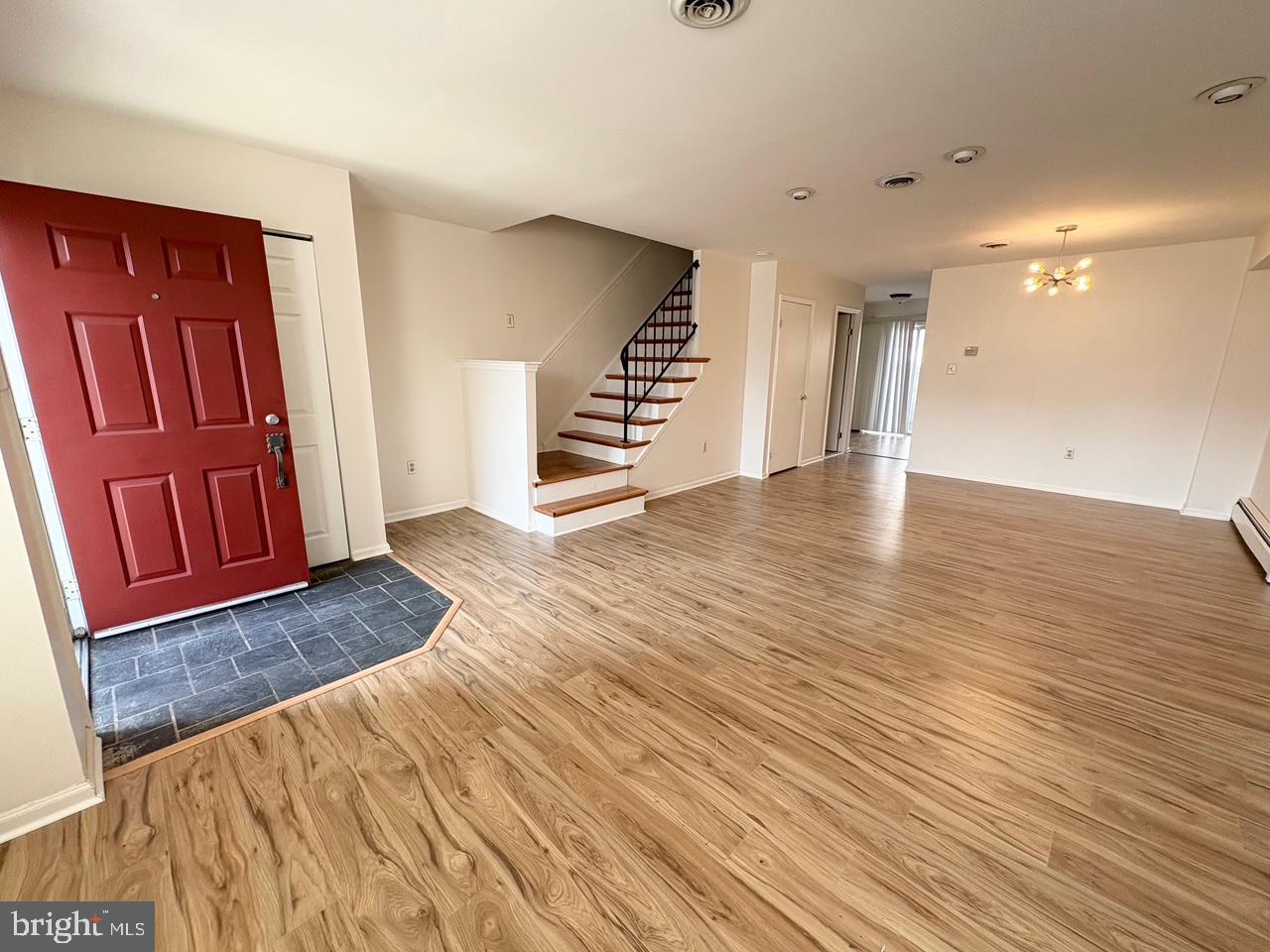 WALNUT RIDGE ESTS - Residential Lease