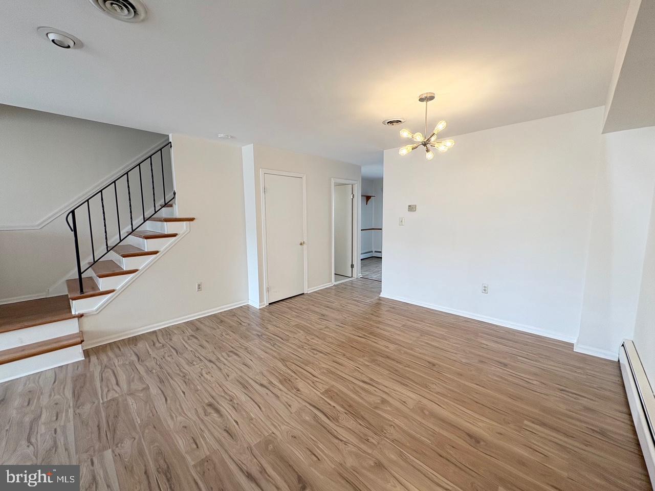 WALNUT RIDGE ESTS - Residential Lease