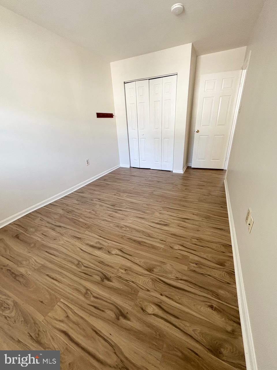 WALNUT RIDGE ESTS - Residential Lease