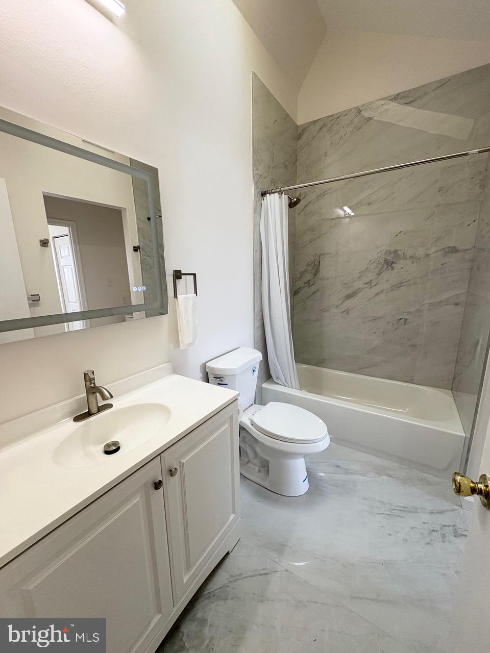 WALNUT RIDGE ESTS - Residential Lease