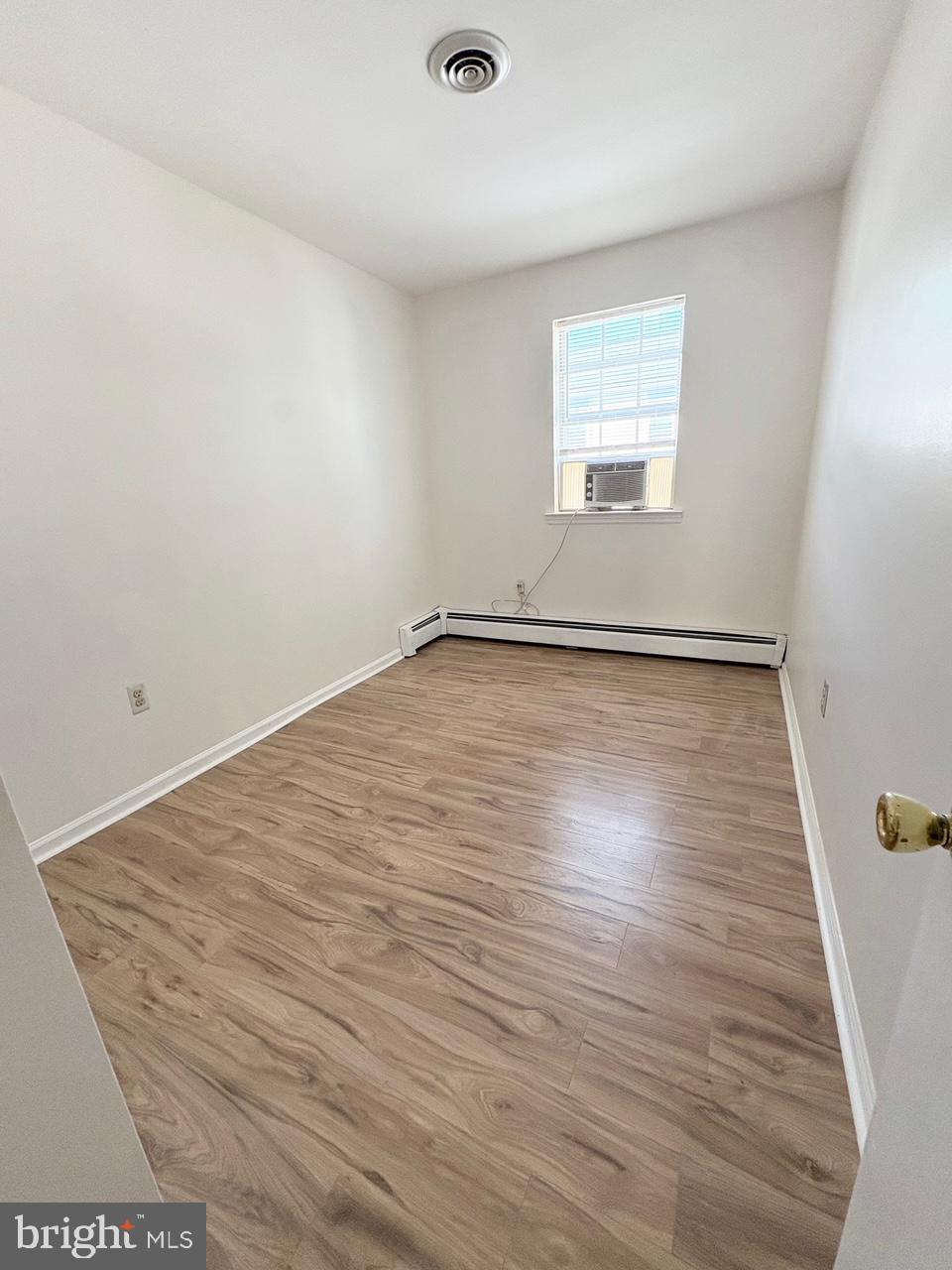 WALNUT RIDGE ESTS - Residential Lease