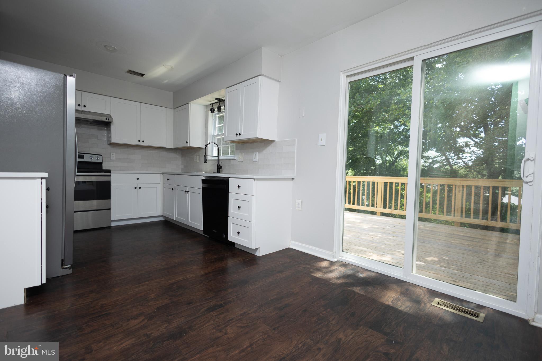 LOGAN WOODS - Residential Lease