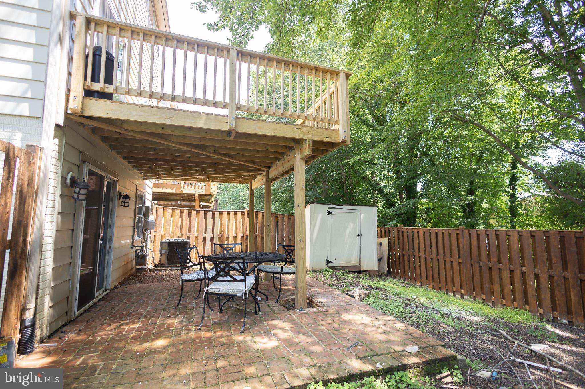 LOGAN WOODS - Residential Lease