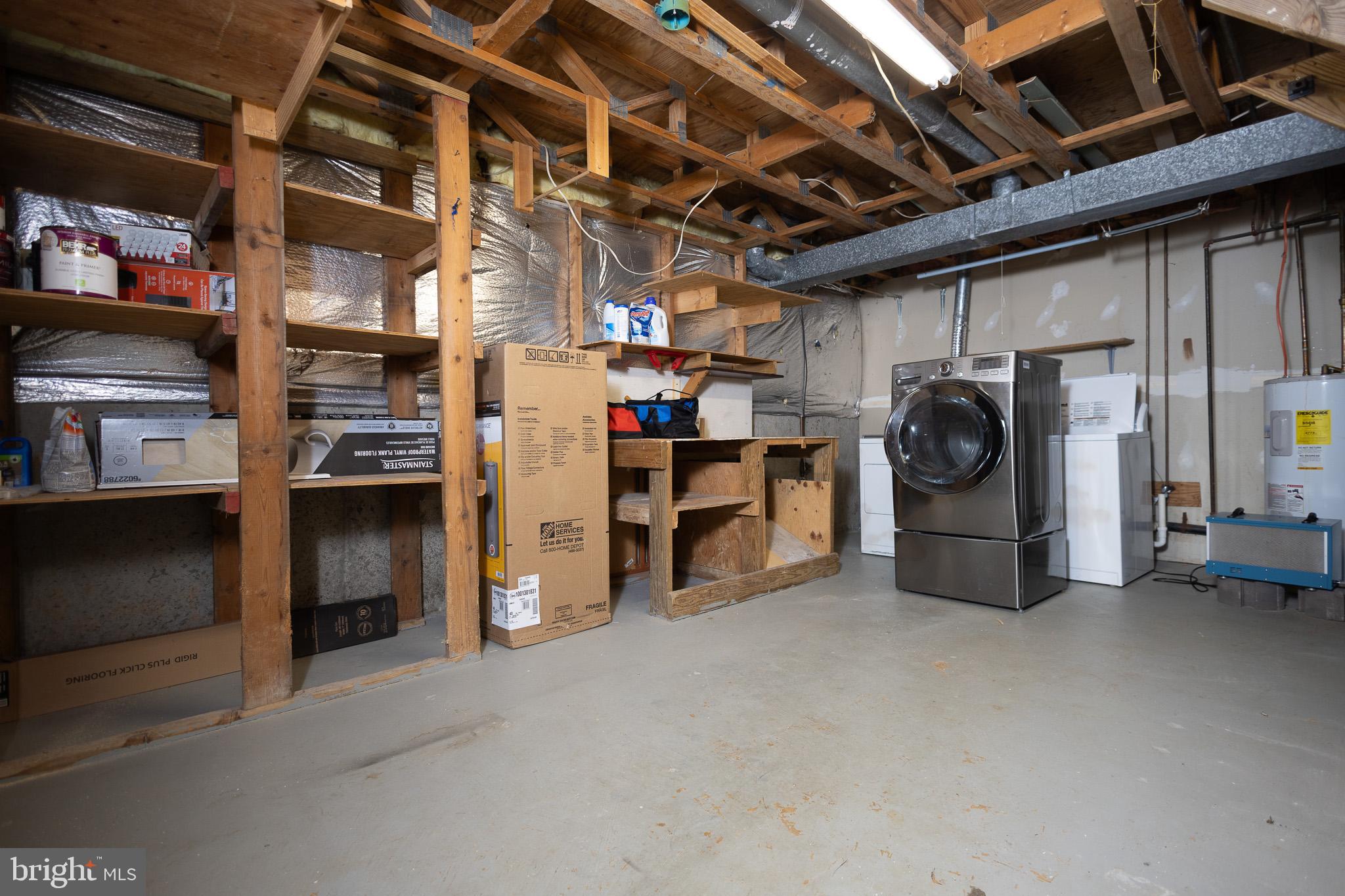 LOGAN WOODS - Residential Lease