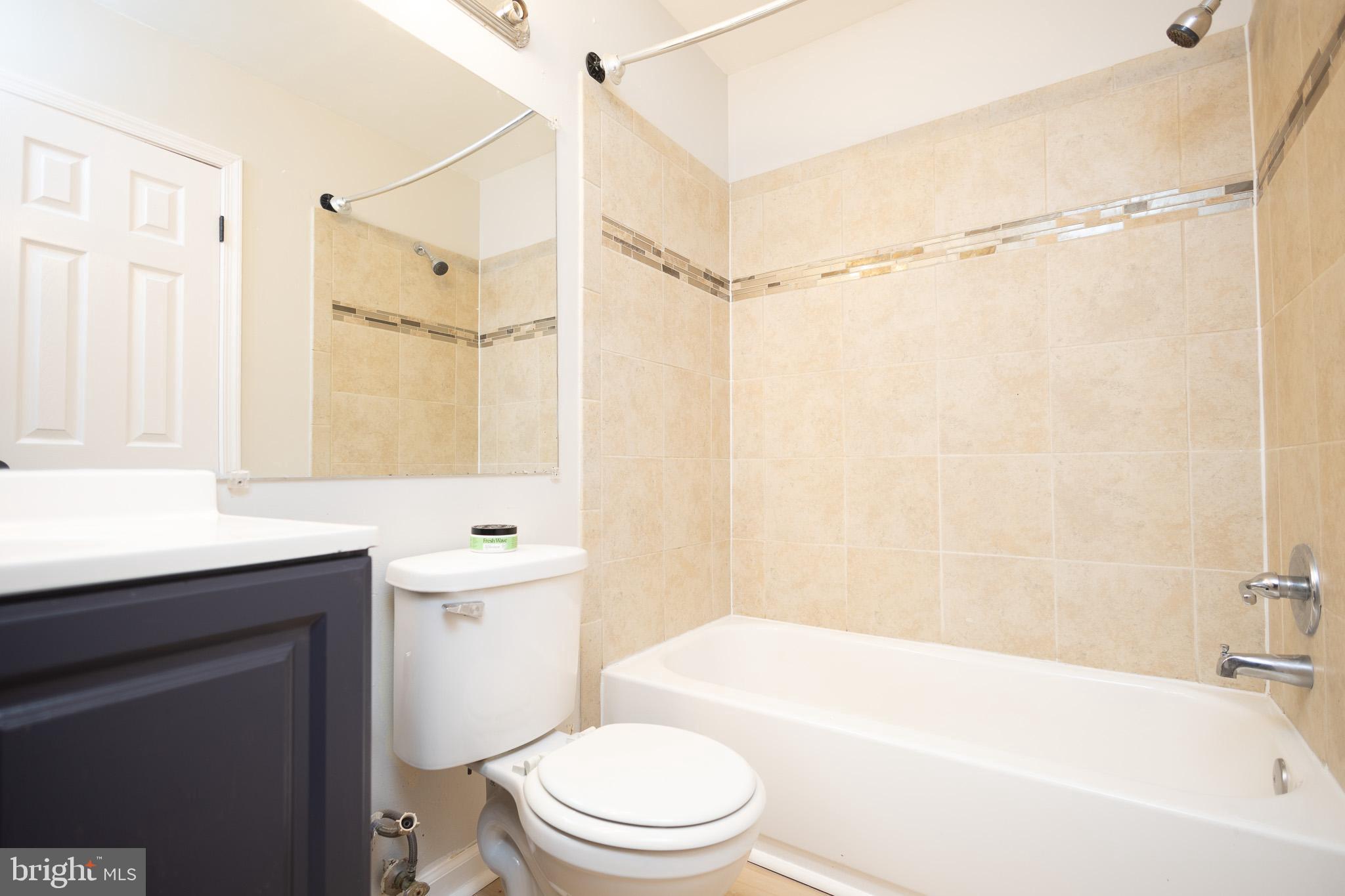 LOGAN WOODS - Residential Lease