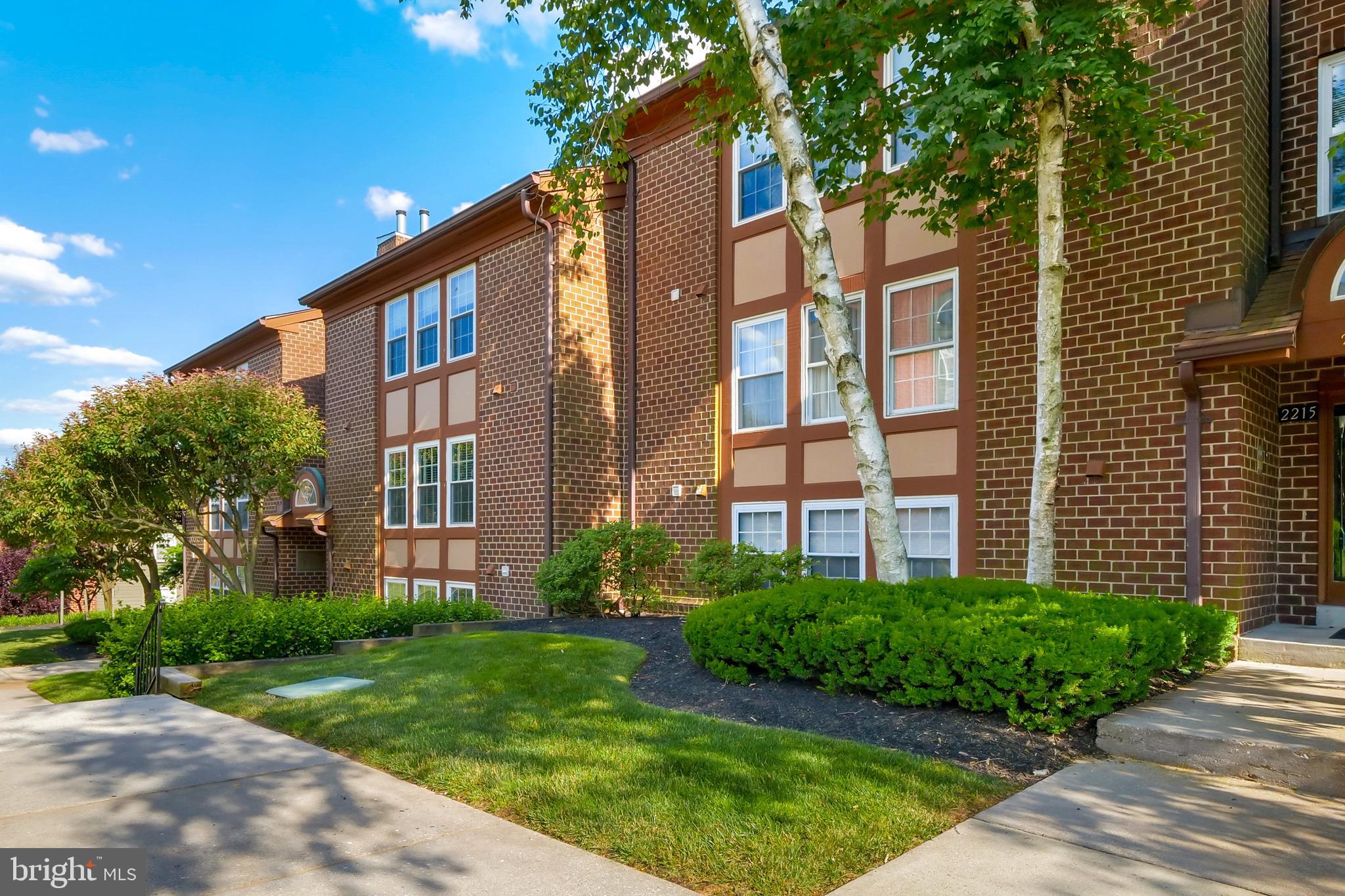 THE FALLS GARDEN - Residential