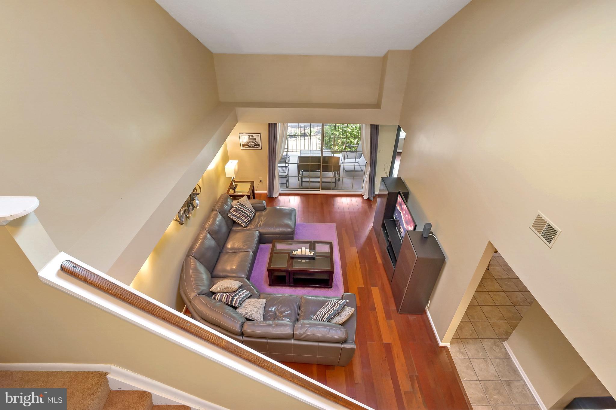 THE FALLS GARDEN - Residential