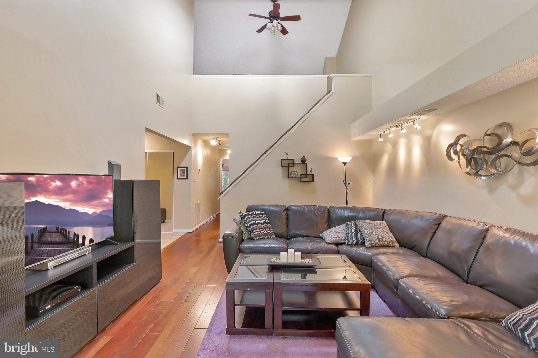 THE FALLS GARDEN - Residential