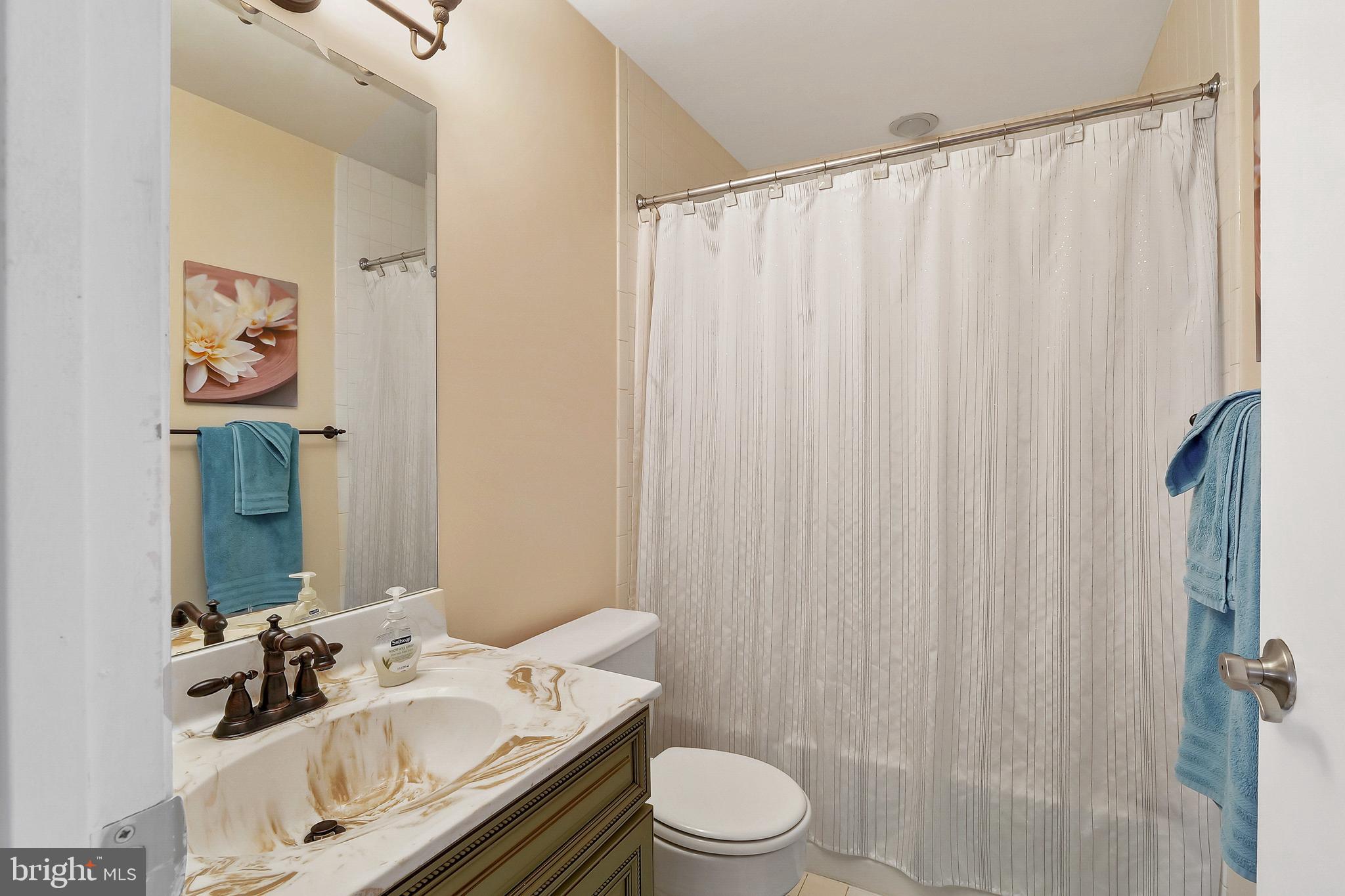 THE FALLS GARDEN - Residential