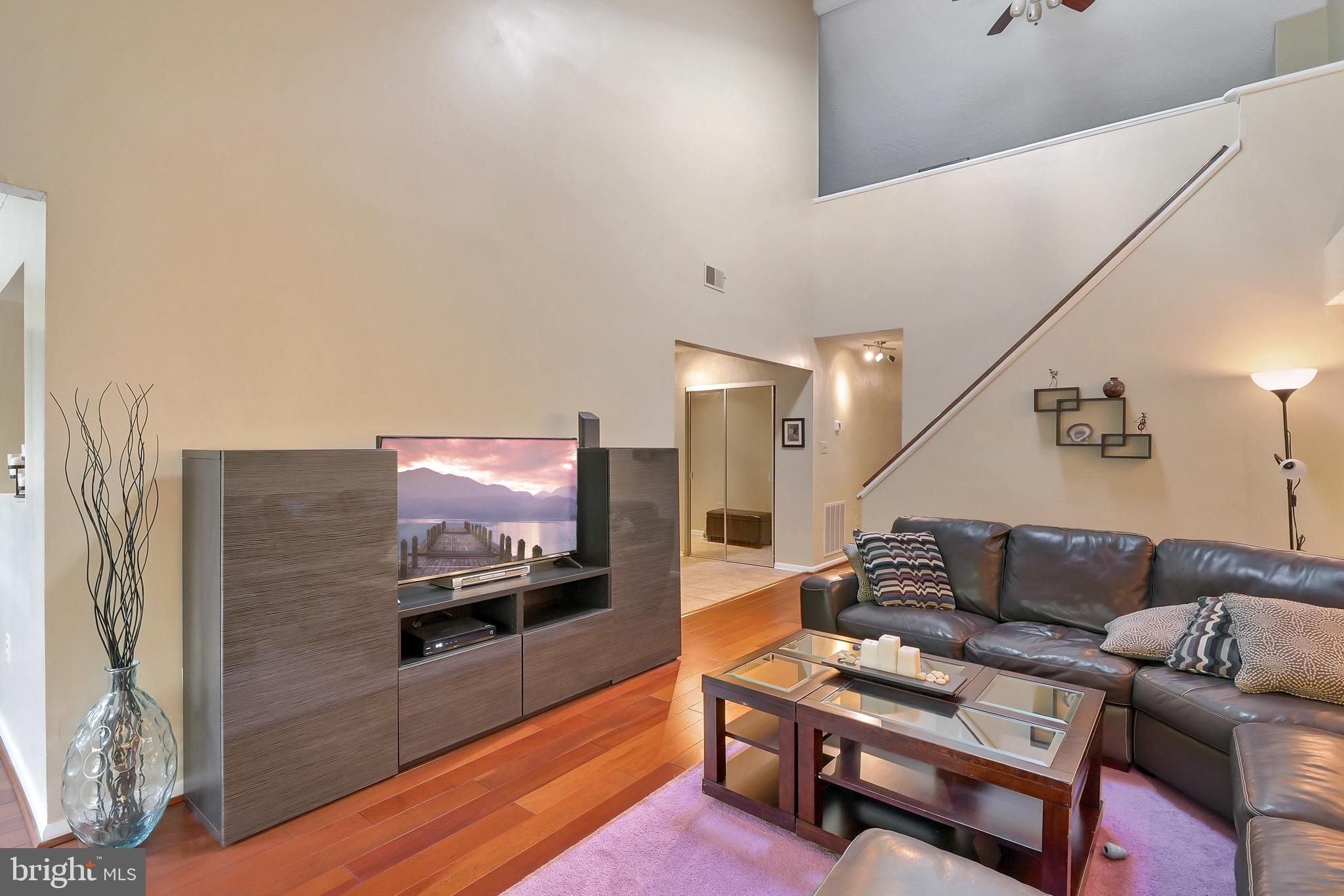 THE FALLS GARDEN - Residential