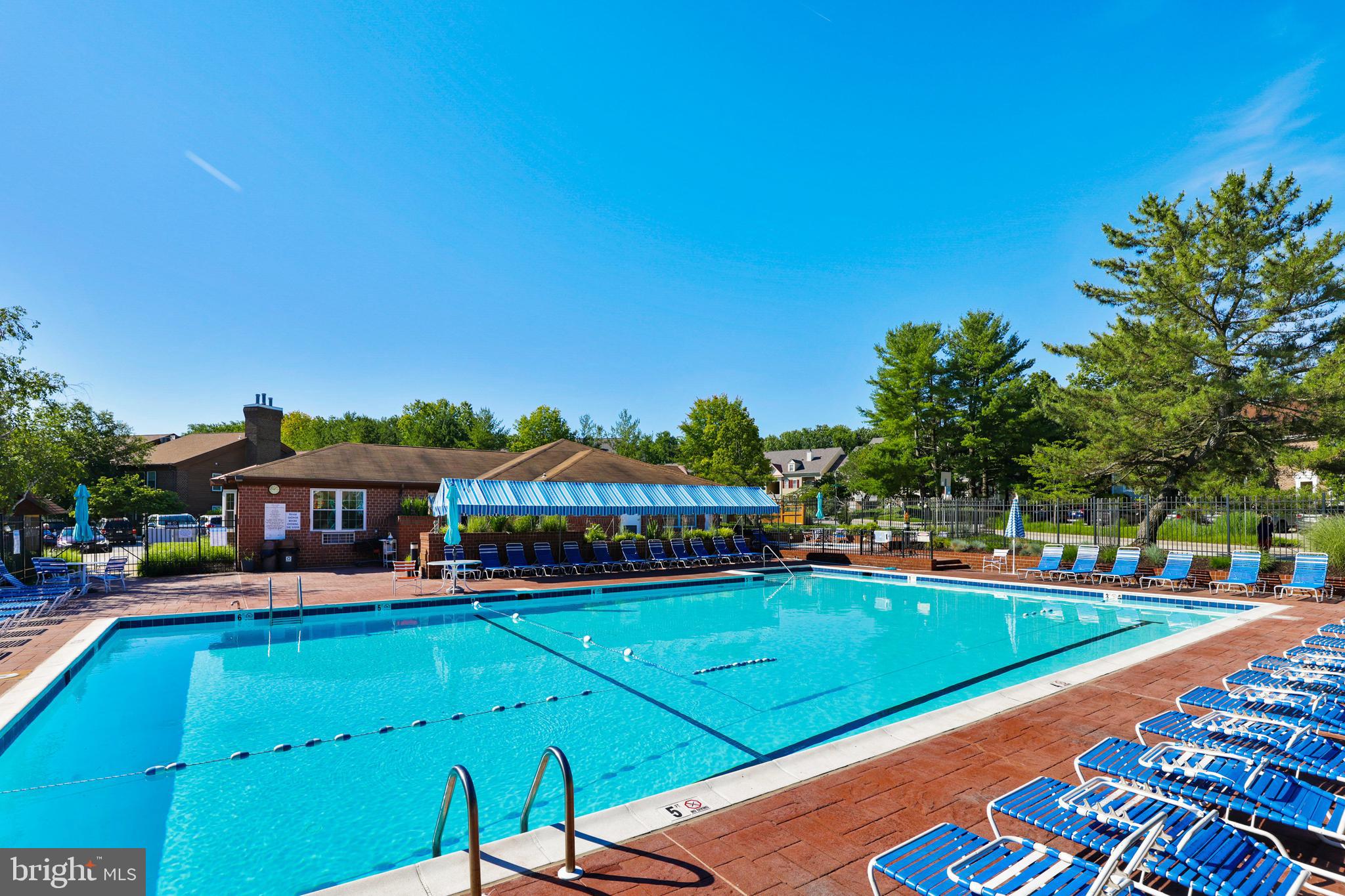 THE FALLS GARDEN - Residential
