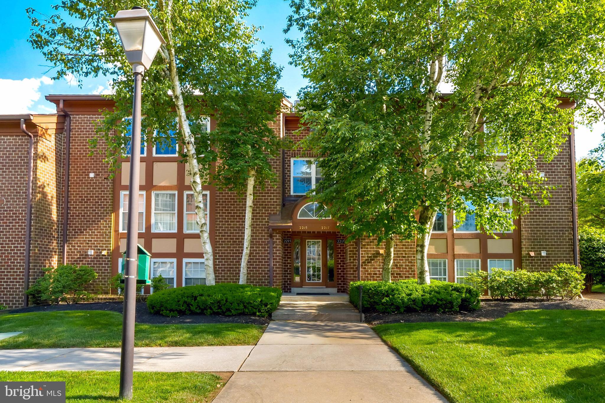 THE FALLS GARDEN - Residential