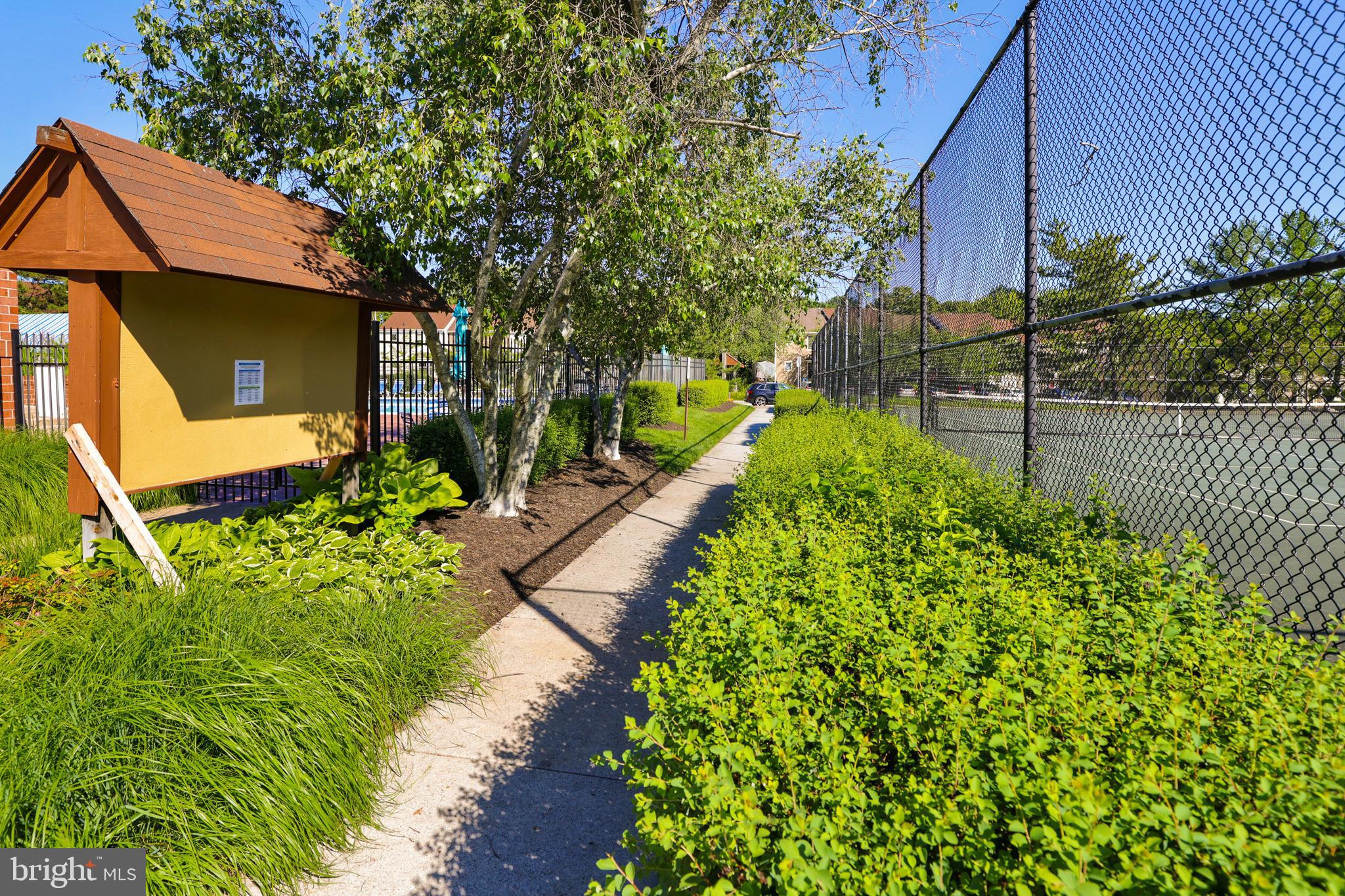 THE FALLS GARDEN - Residential