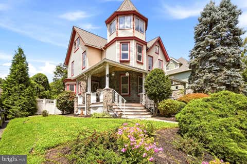 Homes For Sale - 19 W Hinckley Avenue<br/> Delaware County, RIDLEY PARK, PA 19078