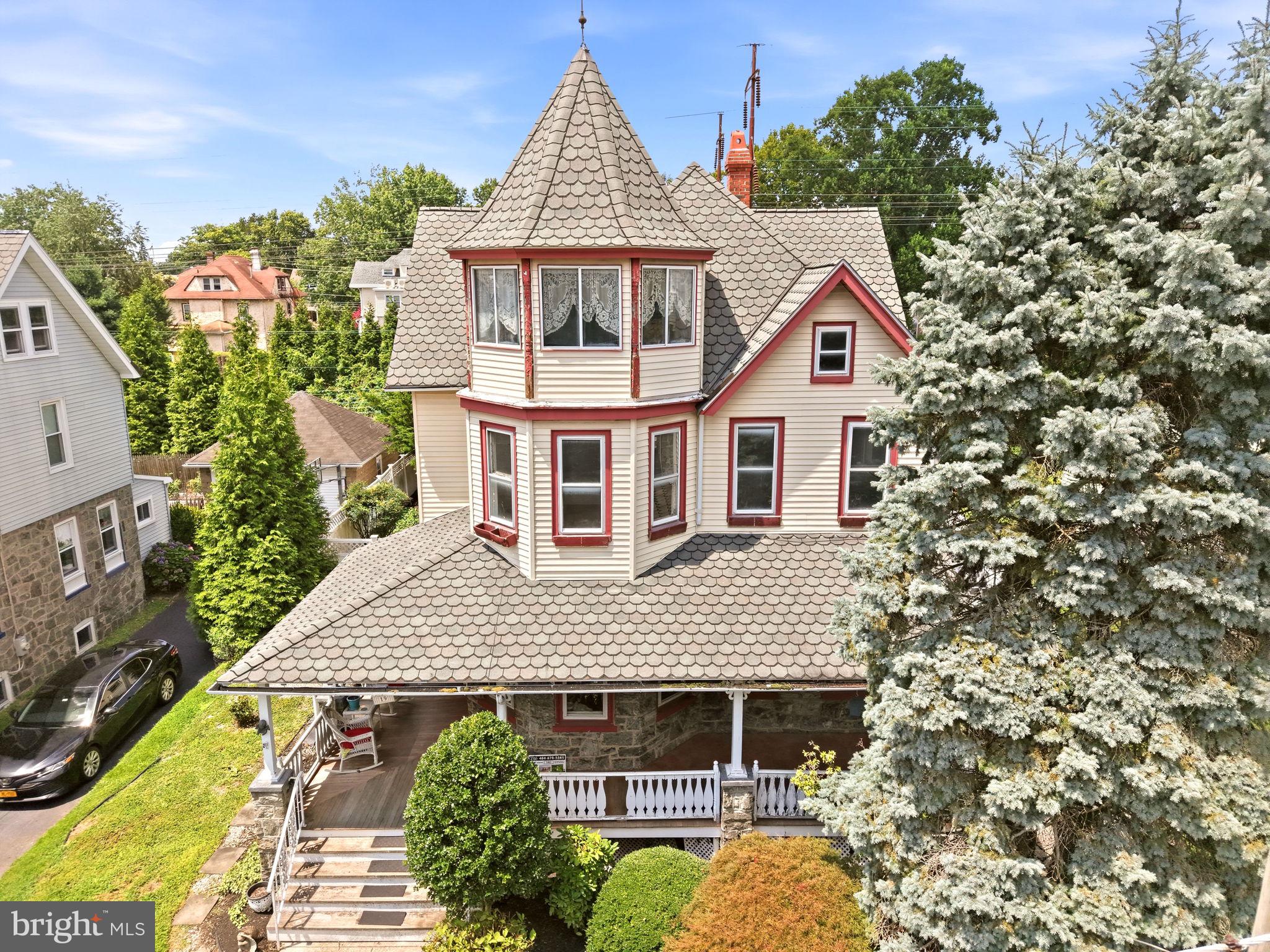 19 W HINCKLEY AVENUE