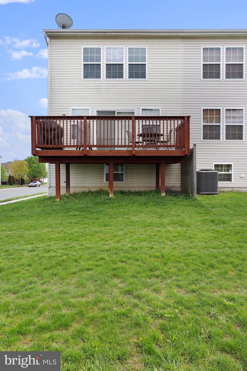 RIVERSIDE VILLAGES - Residential