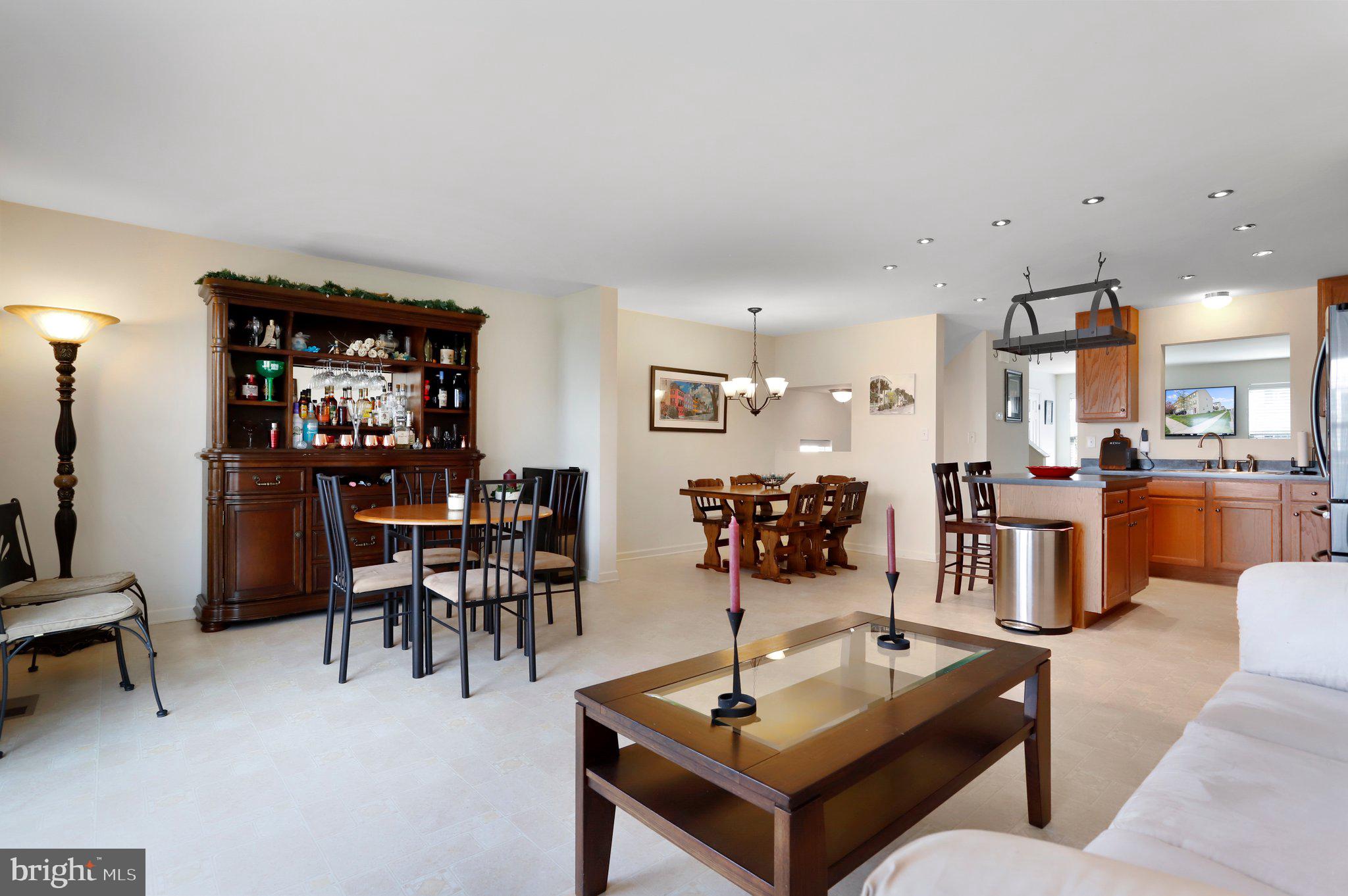 RIVERSIDE VILLAGES - Residential