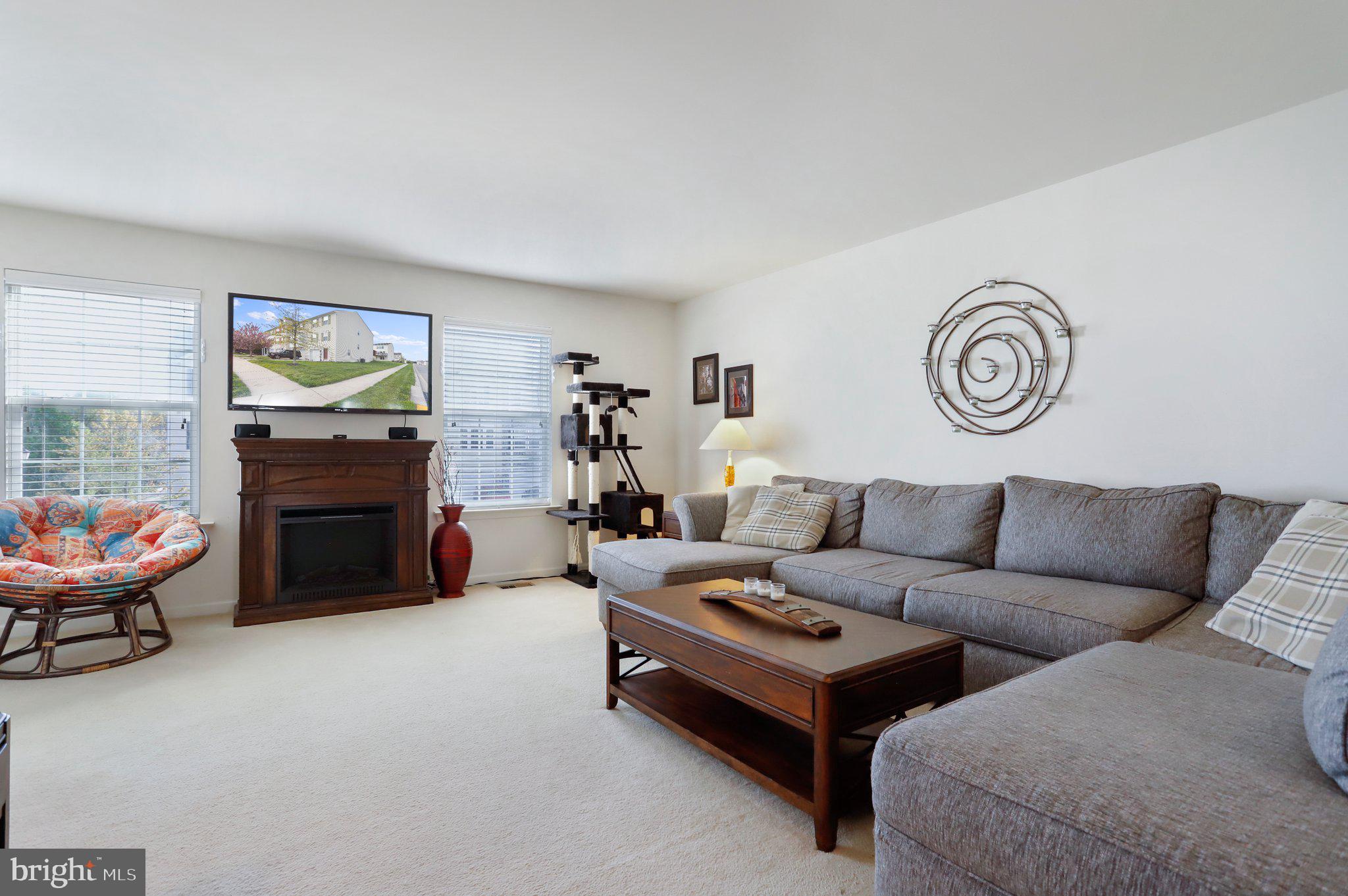 RIVERSIDE VILLAGES - Residential