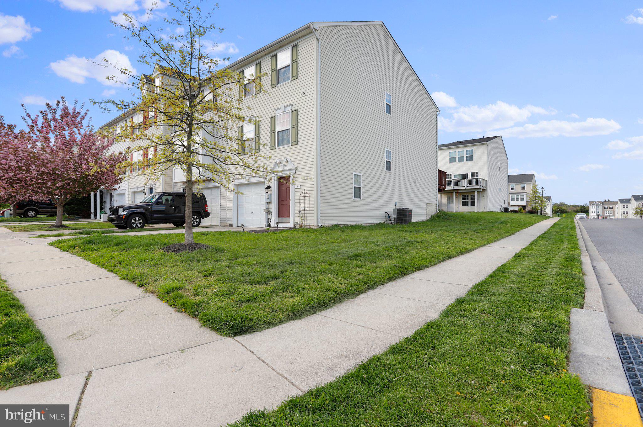 RIVERSIDE VILLAGES - Residential