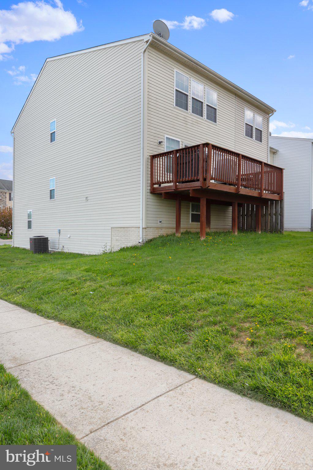 RIVERSIDE VILLAGES - Residential