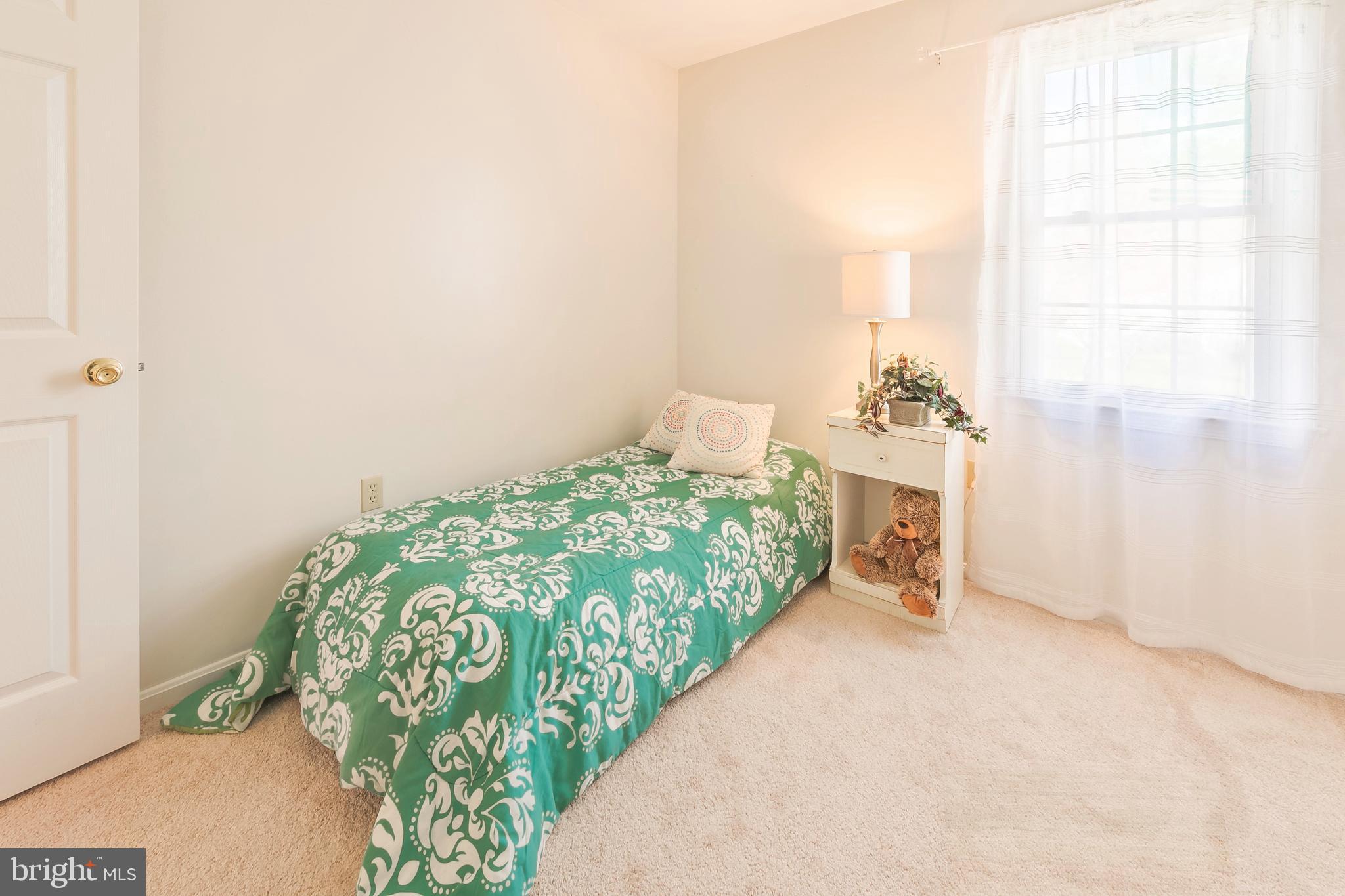 QUEEN ANNE COLONY - Residential