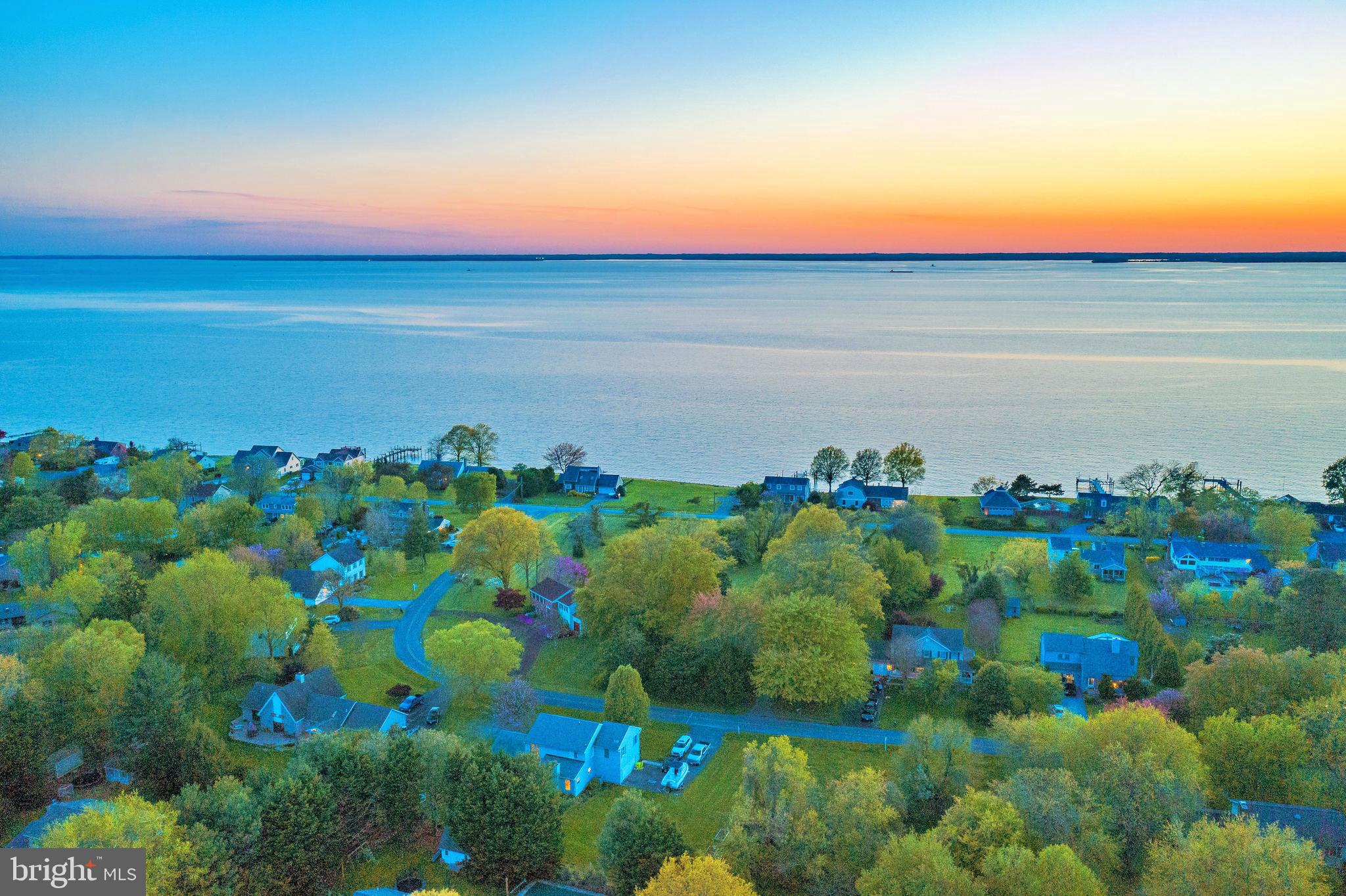 QUEEN ANNE COLONY - Residential