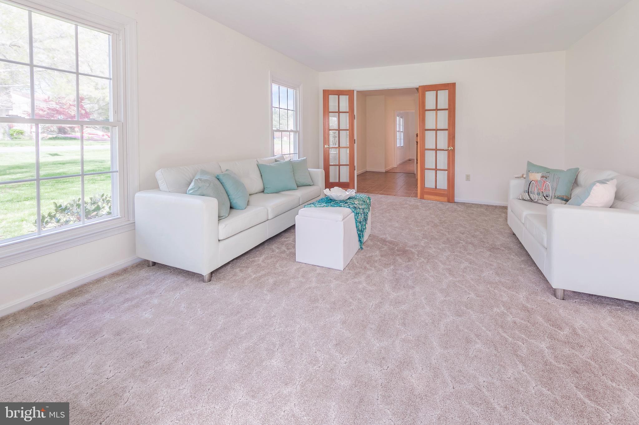 QUEEN ANNE COLONY - Residential