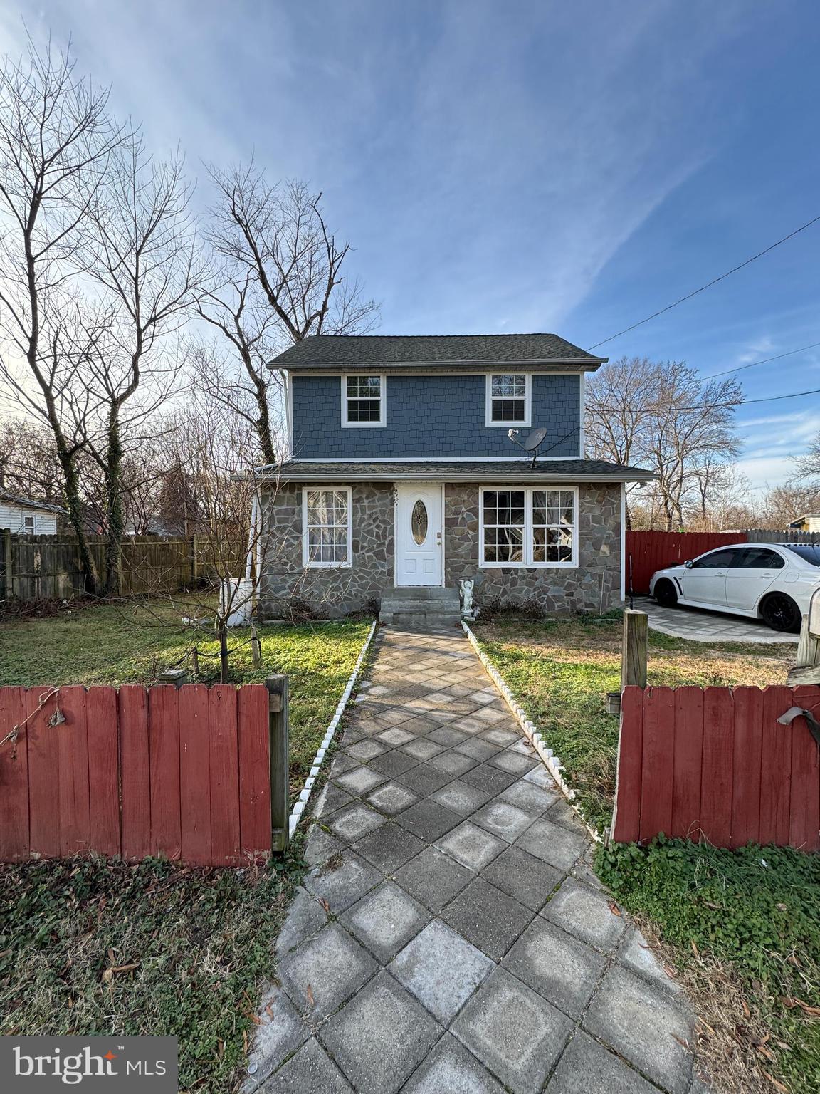 GRETTAS ADDN TO RIVERDAL - Residential