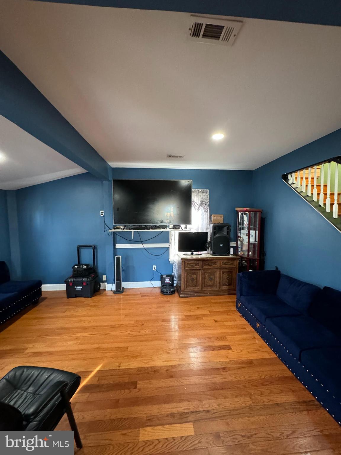 GRETTAS ADDN TO RIVERDAL - Residential