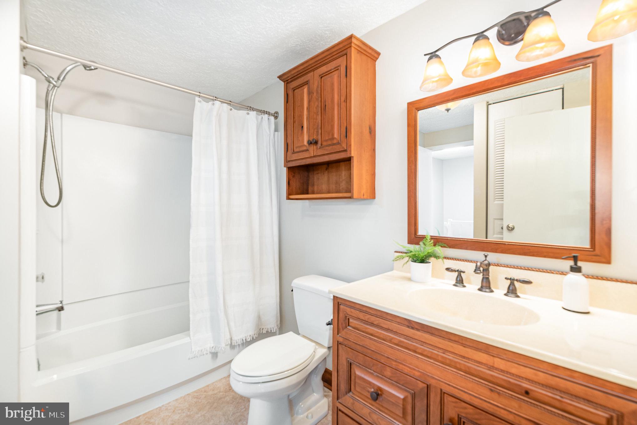 PINEDALE WOODS - Residential