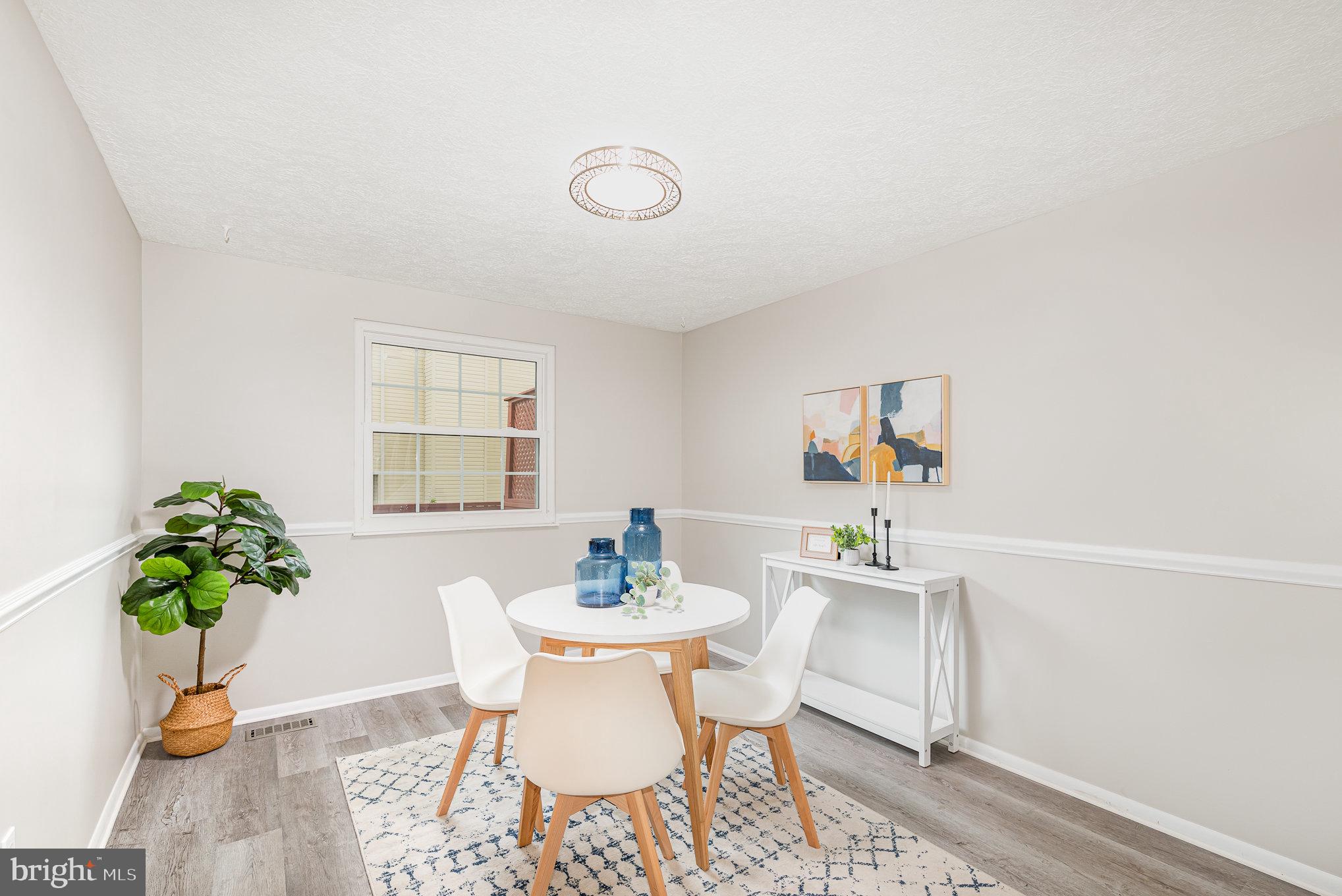 PINEDALE WOODS - Residential