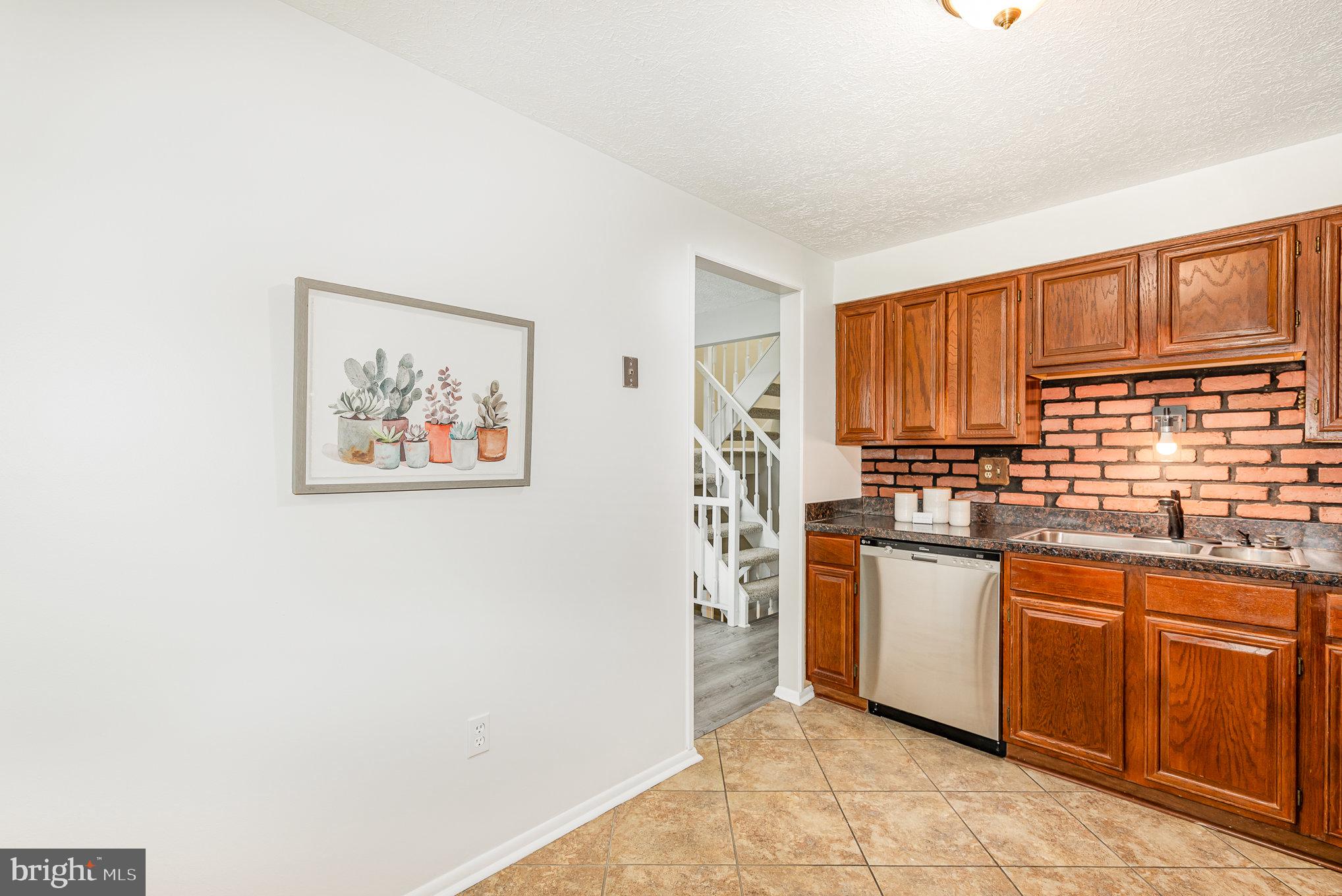 PINEDALE WOODS - Residential