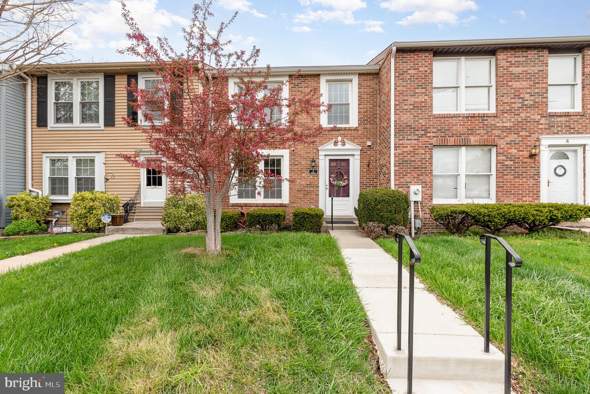 PINEDALE WOODS - Residential