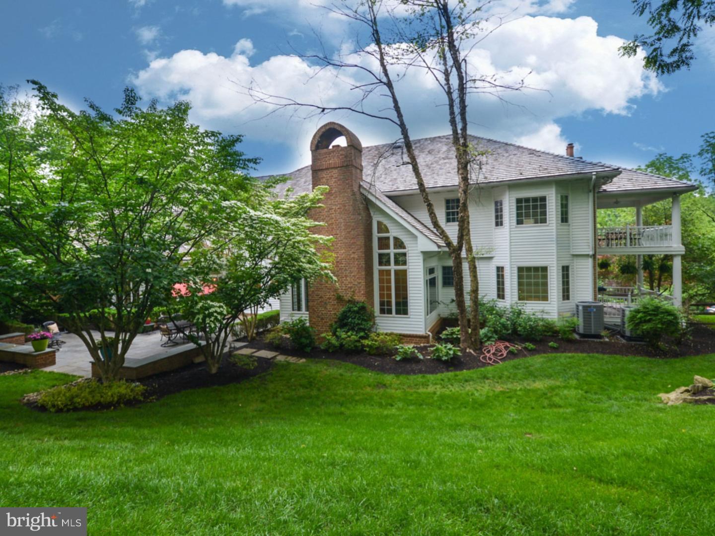 COUNTRY CLUB ESTS - Residential