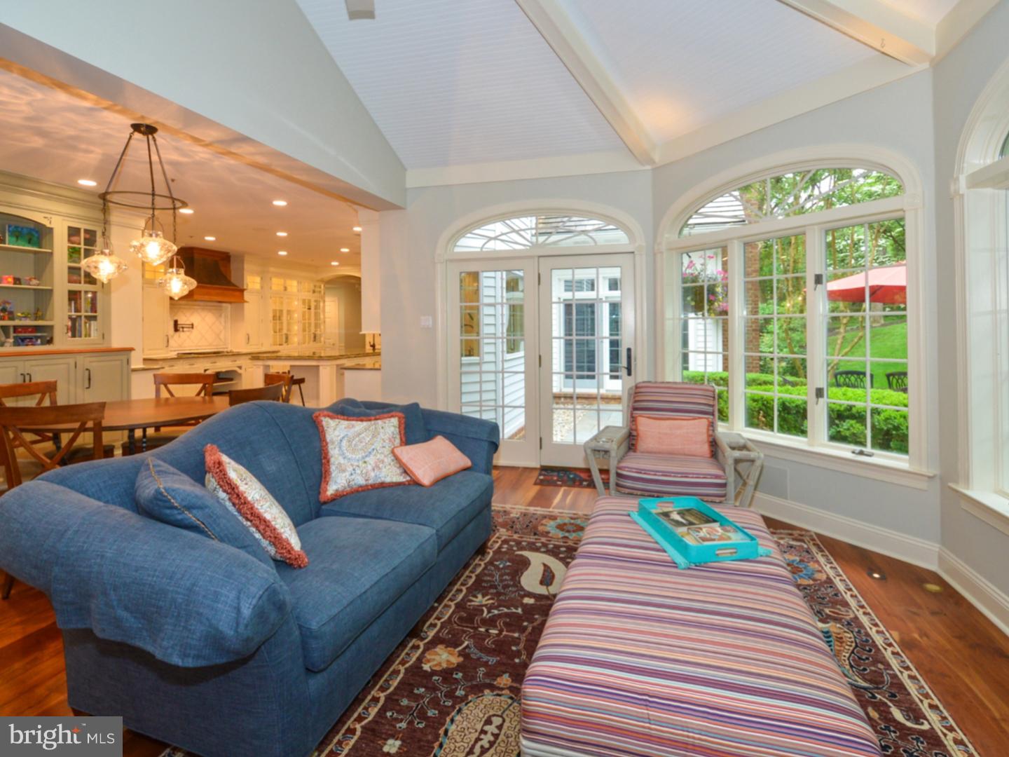 COUNTRY CLUB ESTS - Residential