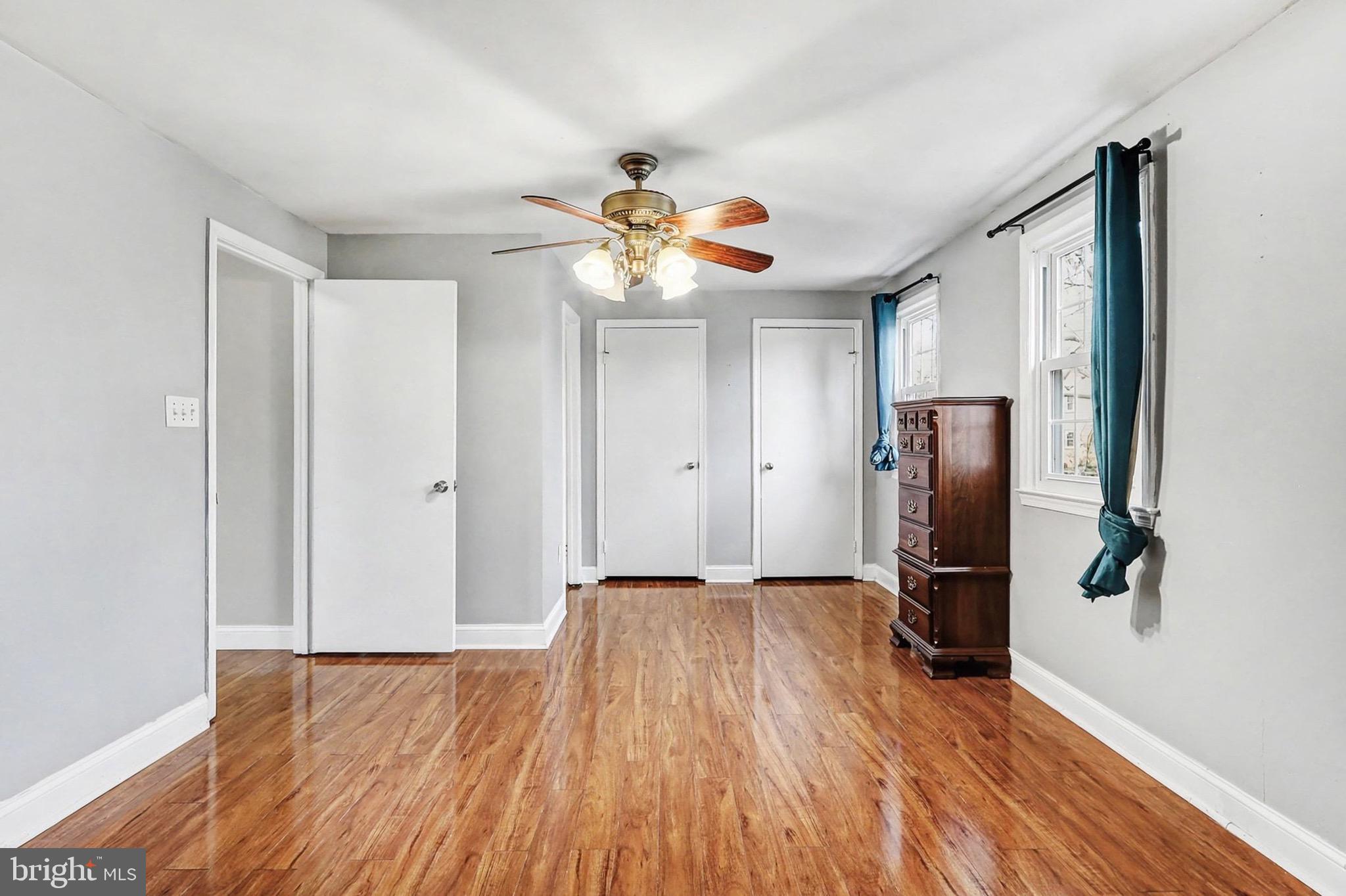 GREENWICH HILL - Residential