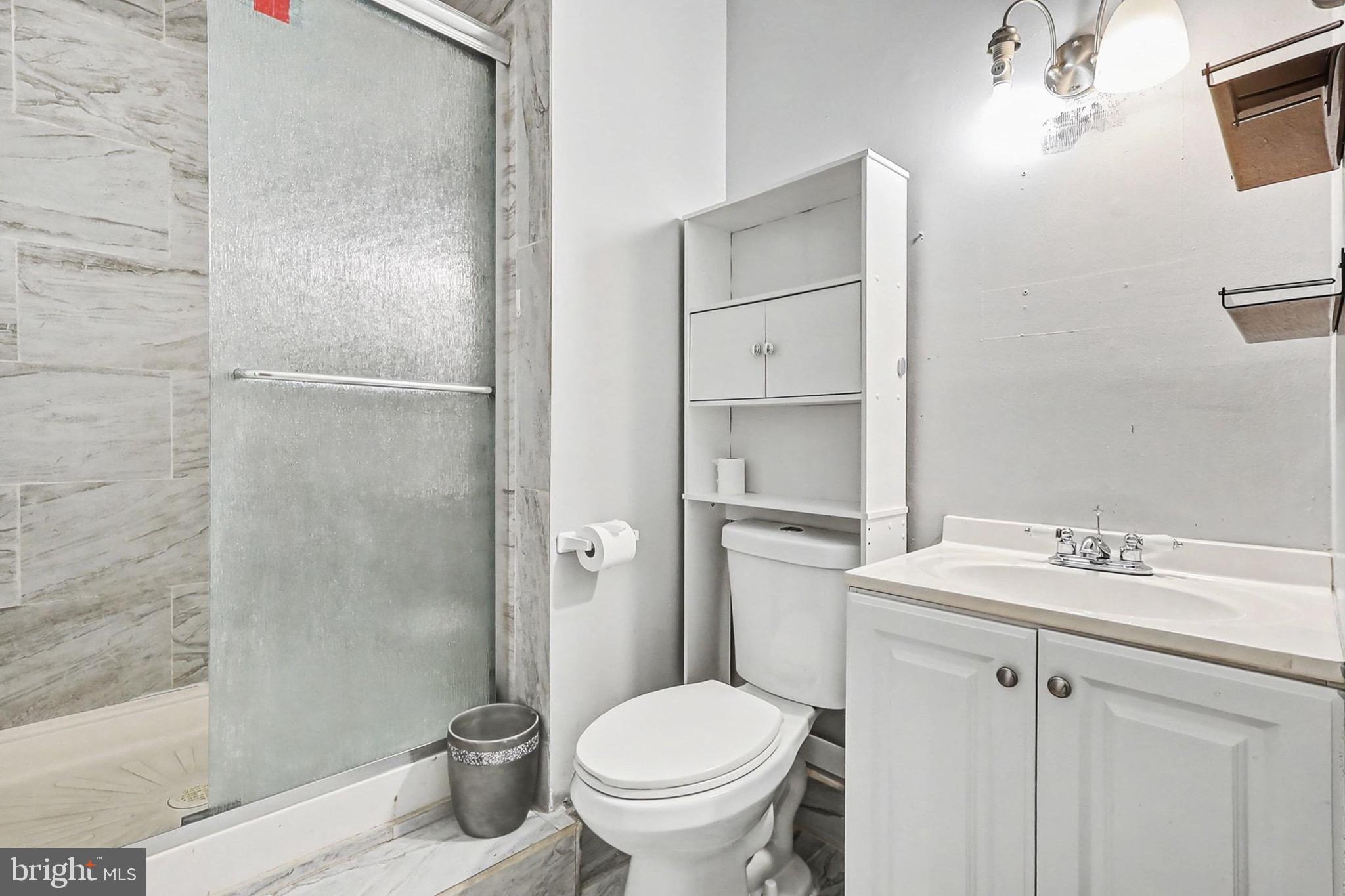 GREENWICH HILL - Residential