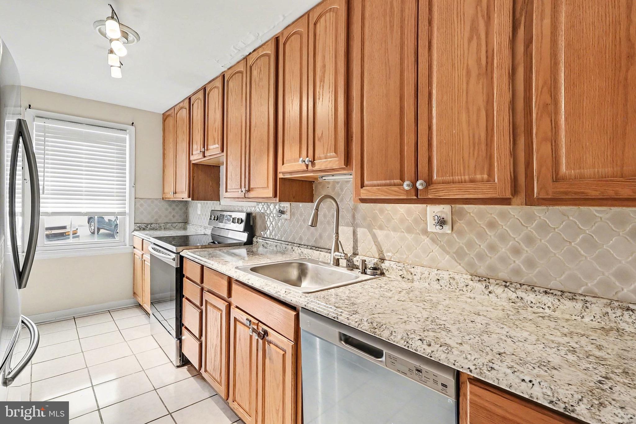 GREENWICH HILL - Residential