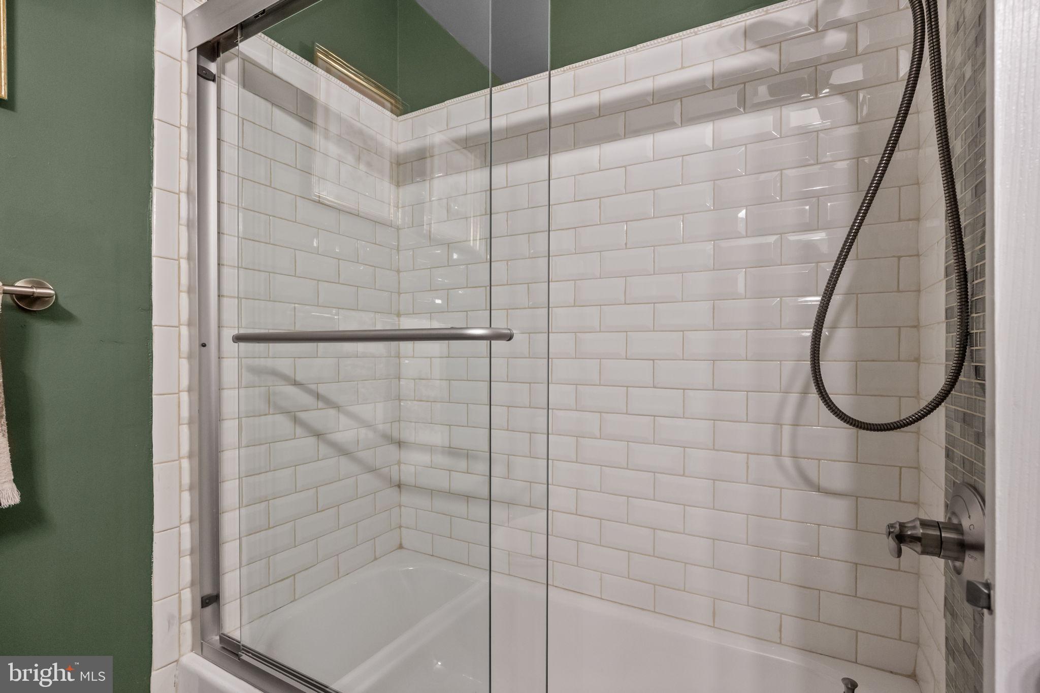 FAIRWOOD - Residential